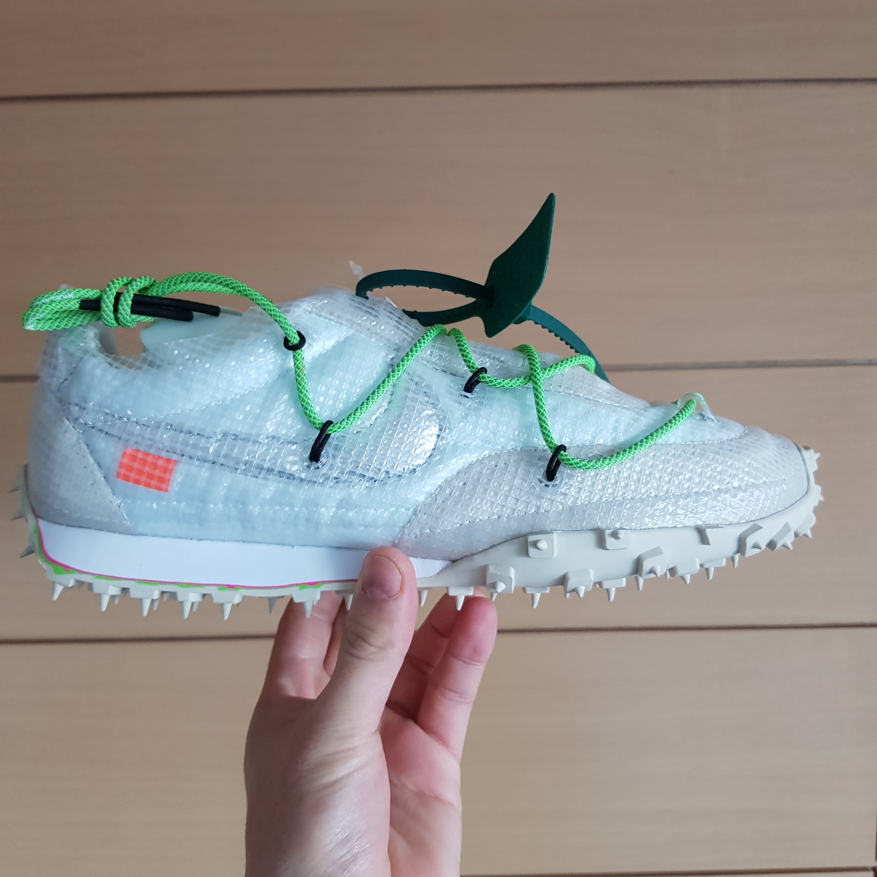 (W) Nike x Off-White Waffle Racer White 착용 스타일 - 1