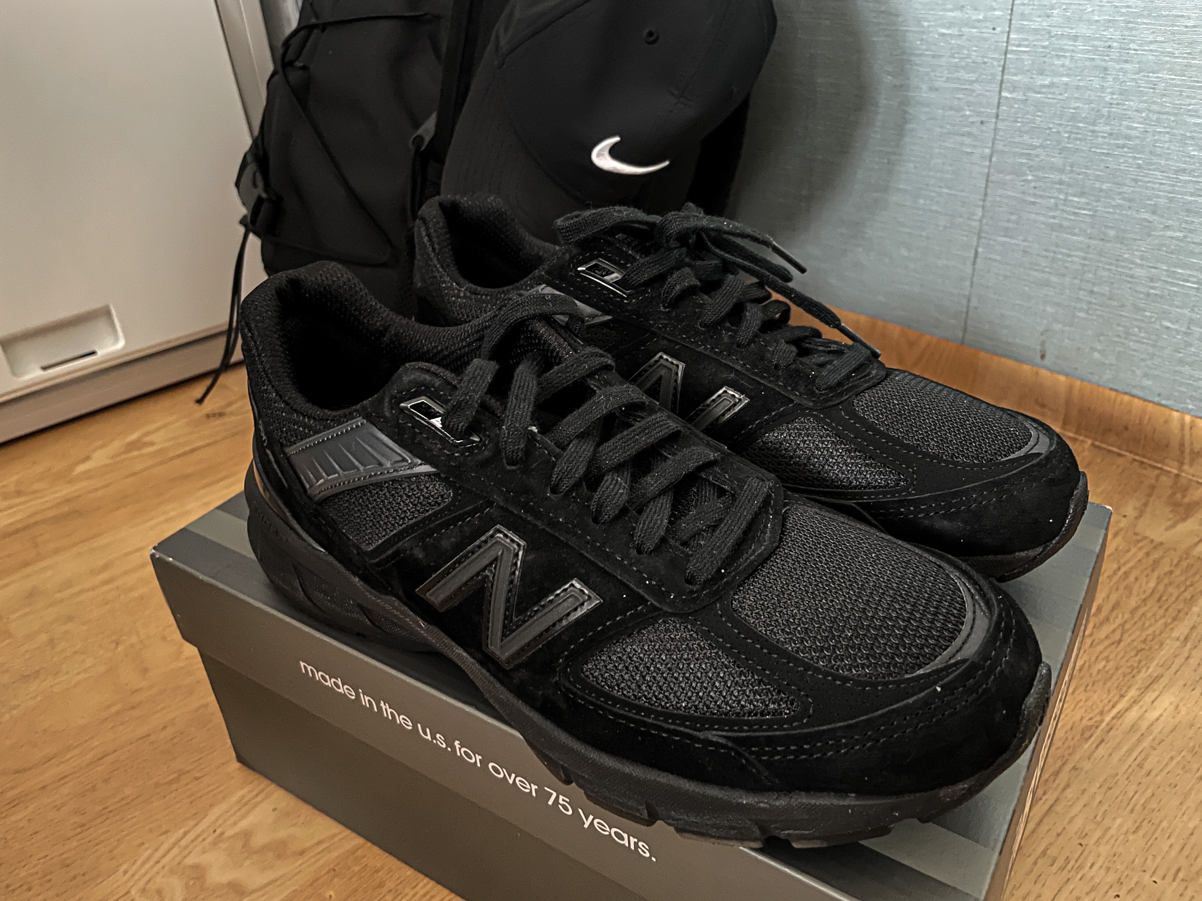 New Balance 990v5 Made in USA Triple Black - D Standard 착용 스타일