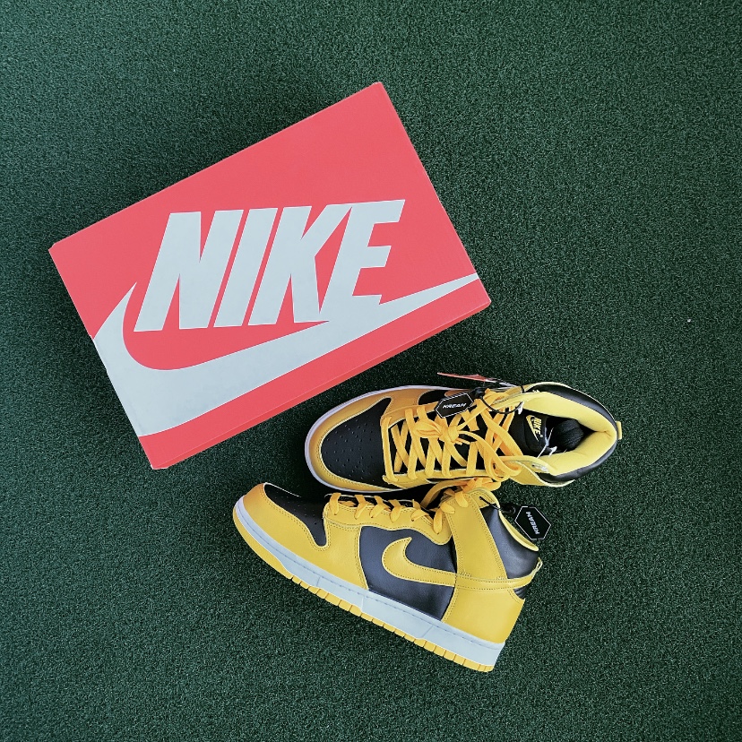 Nike Dunk High SP Varsity Maize 착용 스타일