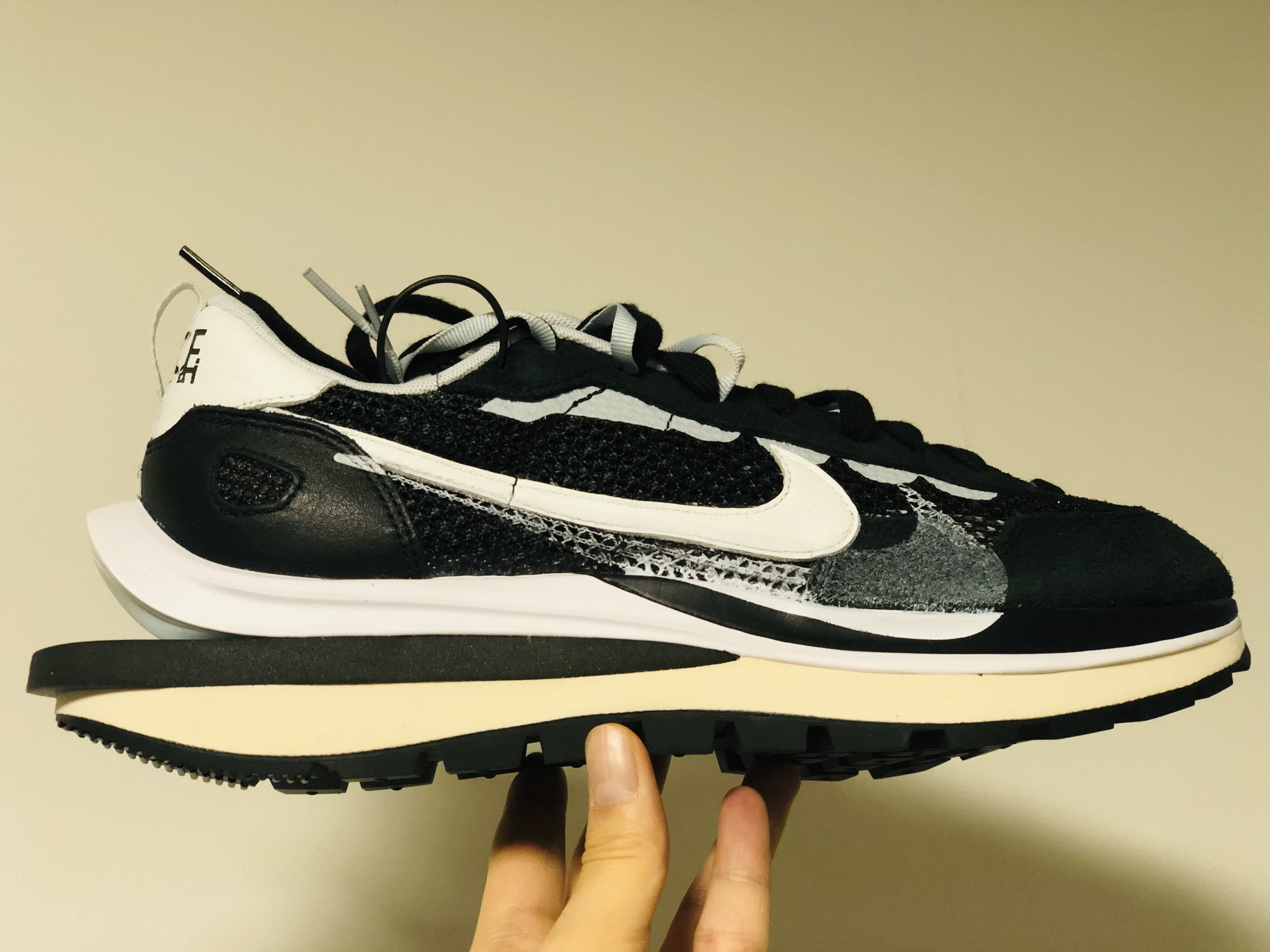 Nike x Sacai VaporWaffle Black White 착용 스타일