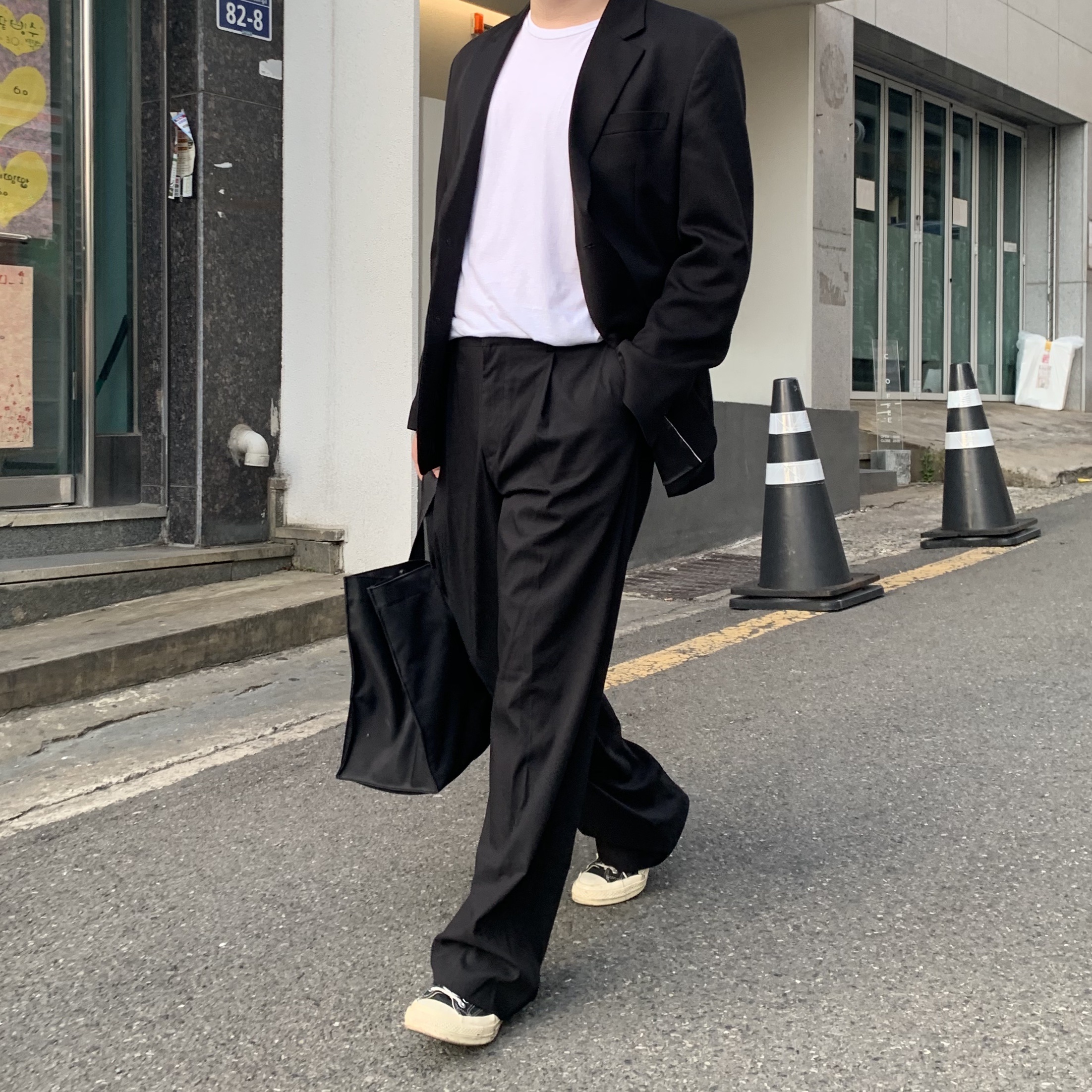 Converse x Play Comme des Garcons Chuck 70 Ox Black 착용 스타일