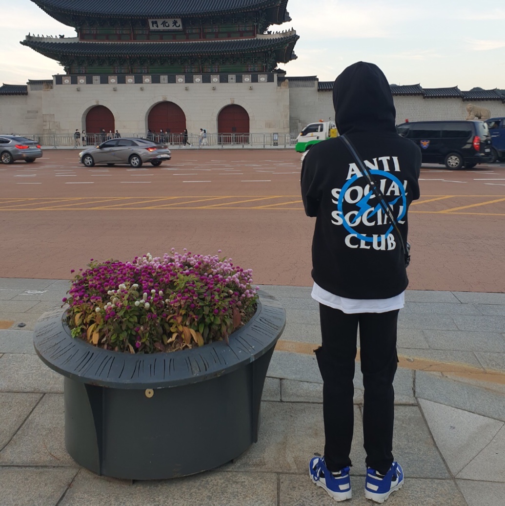 Anti Social Social Club x Fragment Bolt Hoodie Blue, Nike x Undercover SFB Jungle Dunk White 착용 스타일