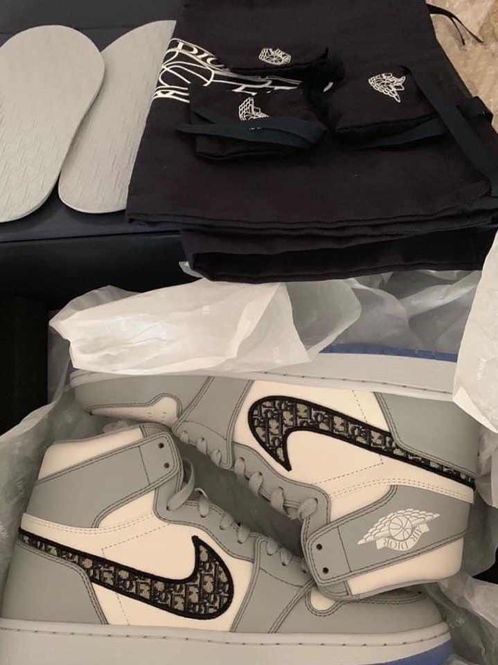 Jordan 1 x Dior High OG 착용 스타일