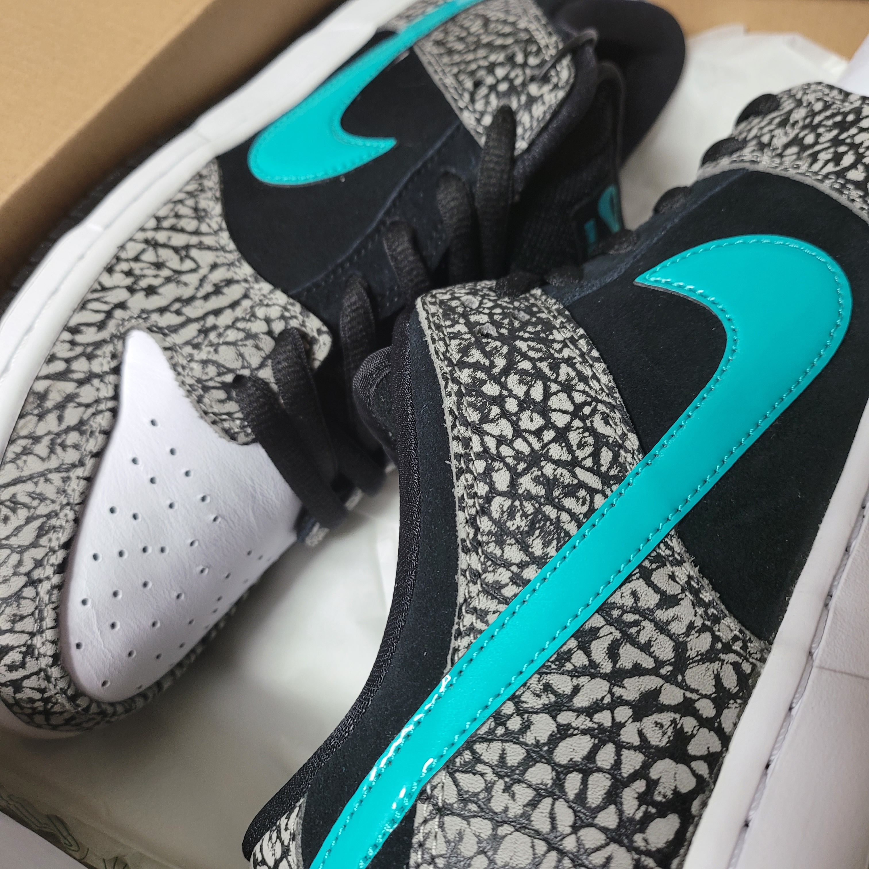 Nike SB Dunk Low Pro Clear Jade 착용 스타일