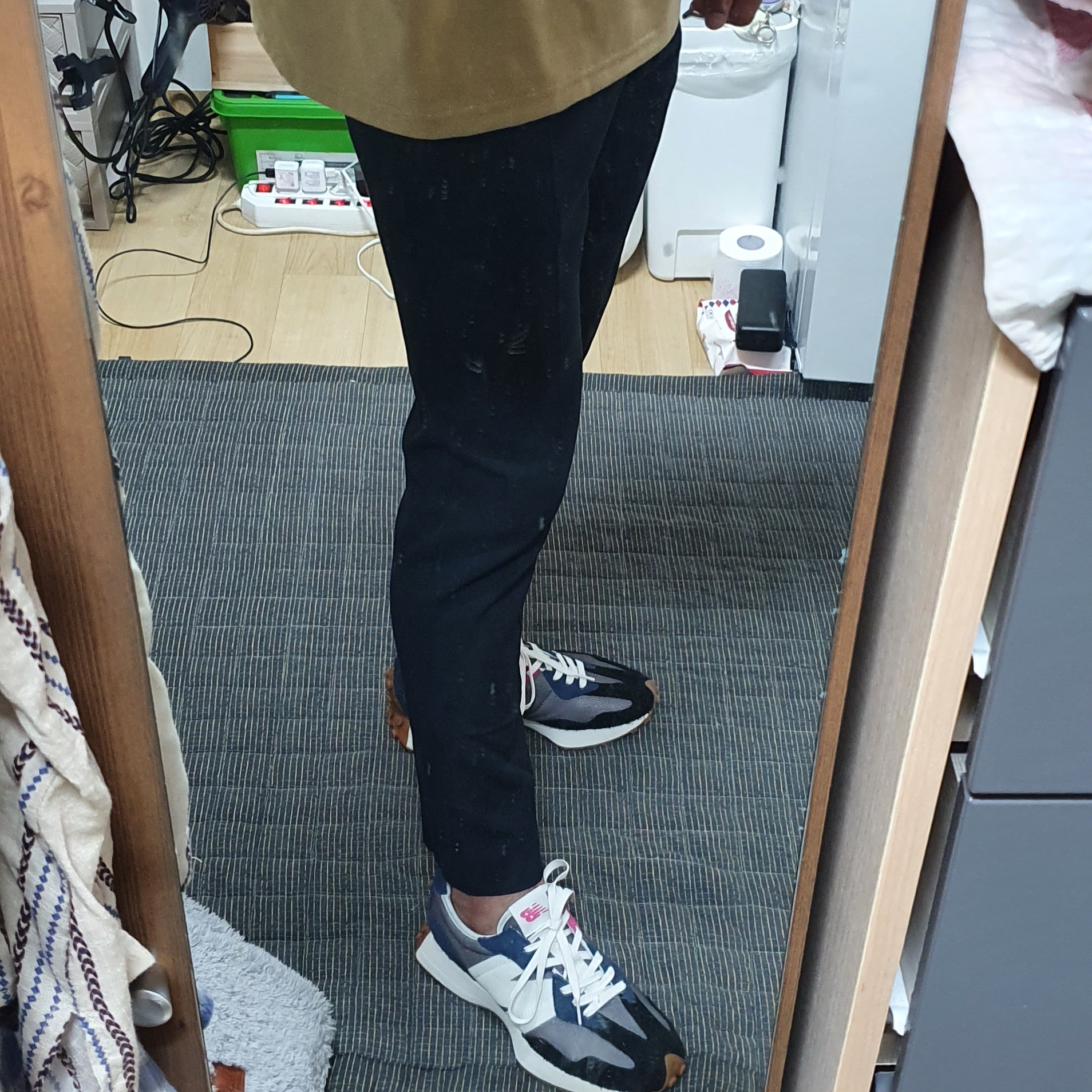 New Balance 327 Castlerock 착용 스타일