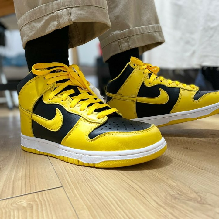Nike Dunk High SP Varsity Maize 착용 스타일 - 3
