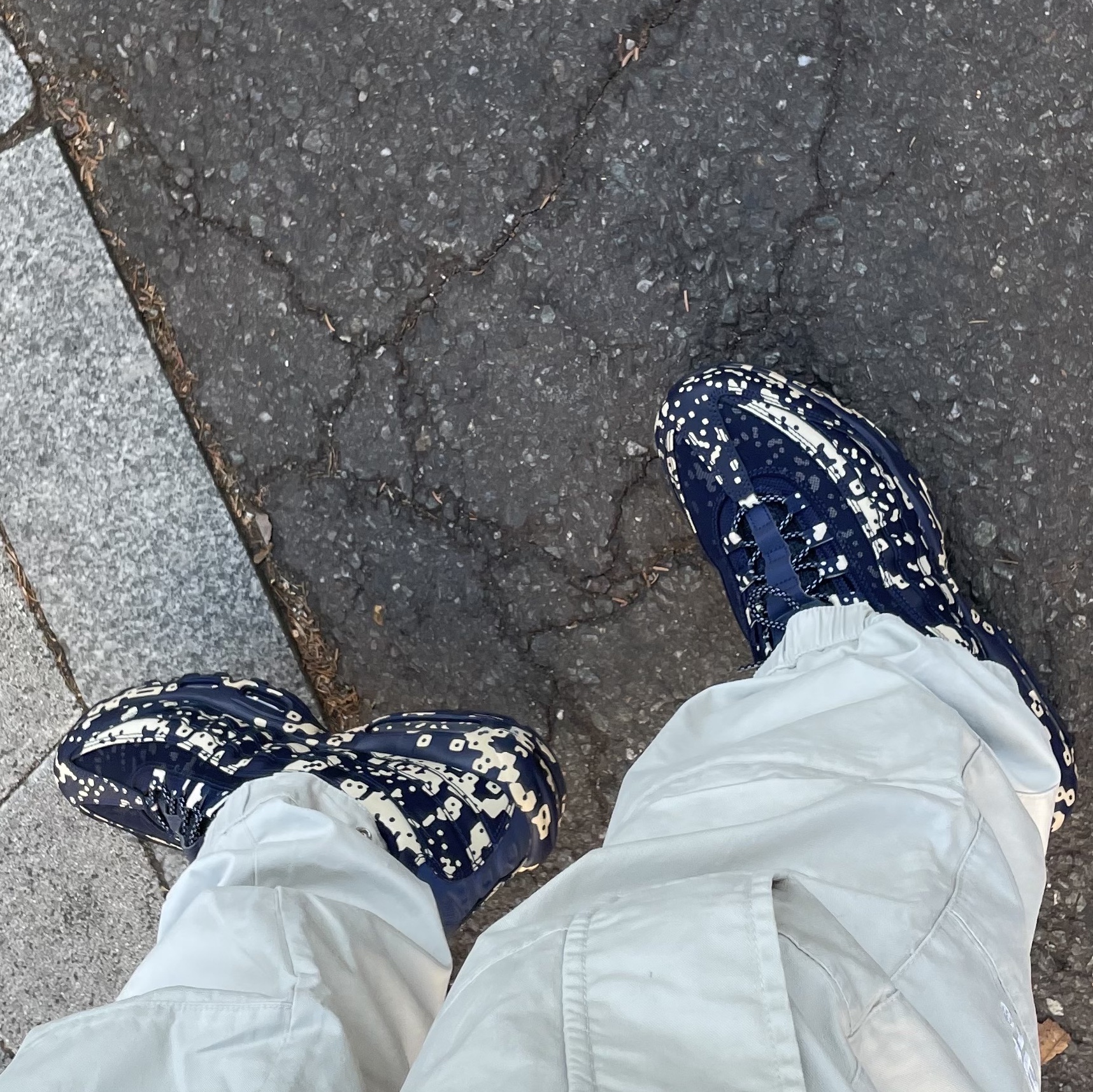 Nike x Cav Empt Air Max 95 Blackened Blue 착용 스타일 - 3