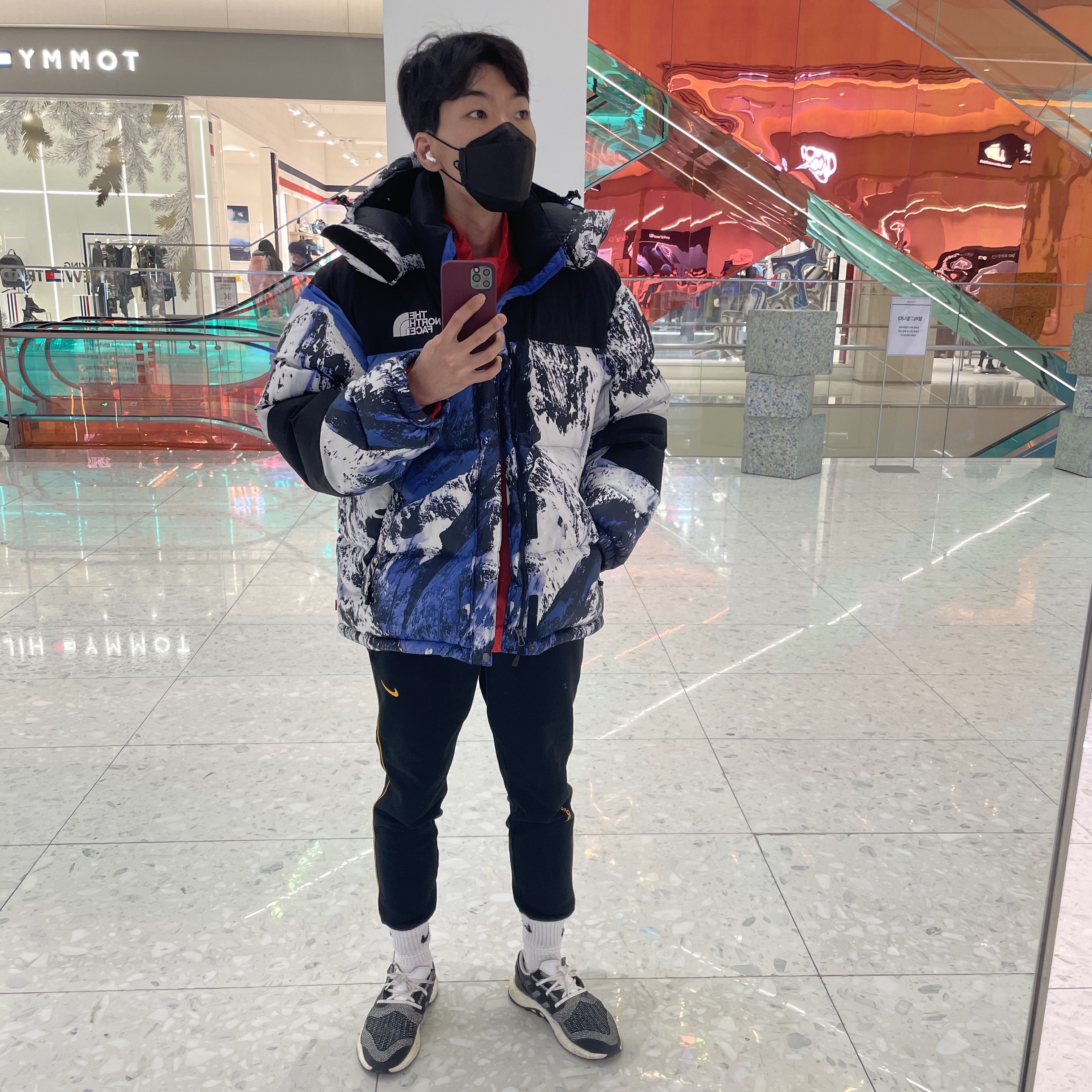 Nike x Drake Nocta Fleece Pants Black - Asia, Y-3 Pureboost White Black 착용 스타일