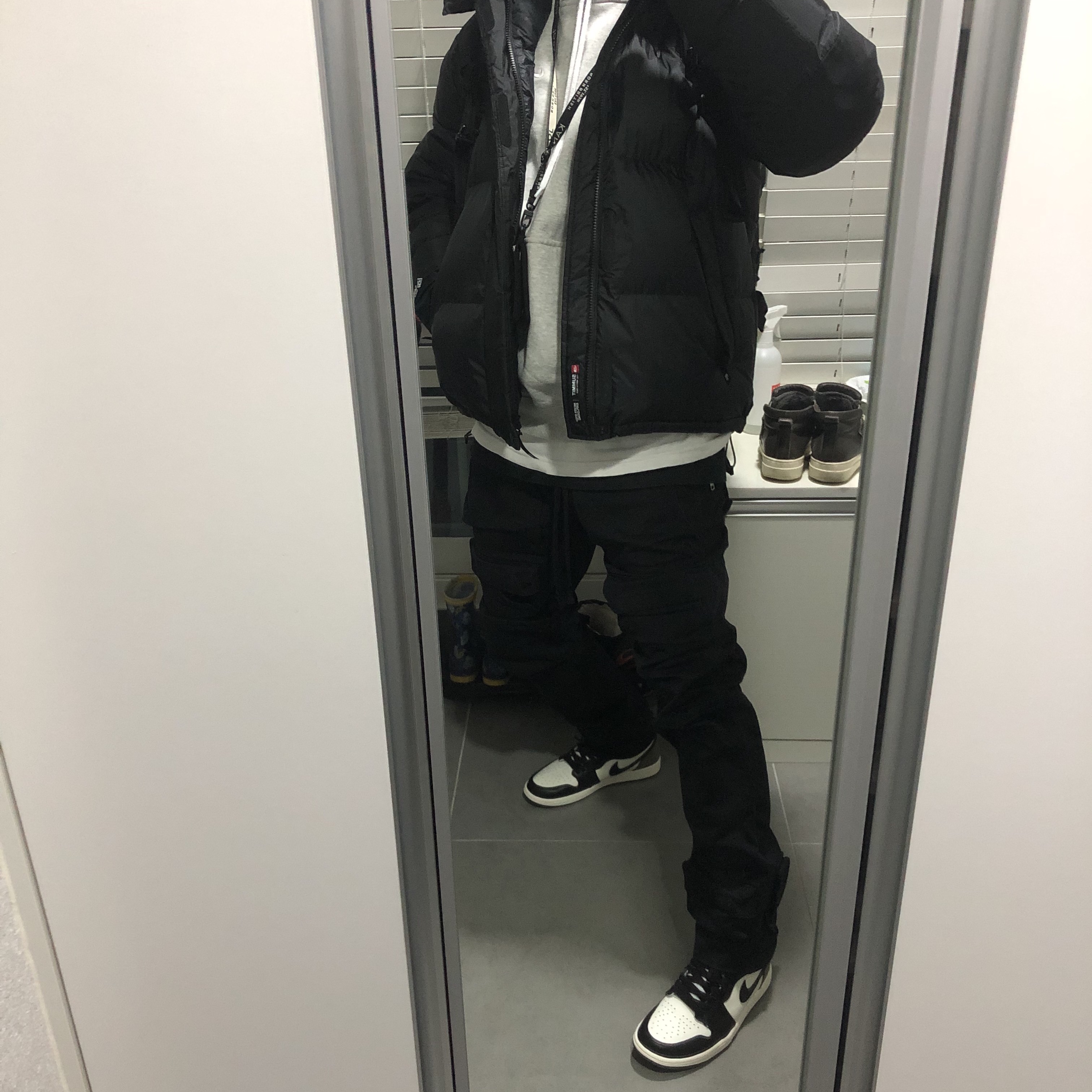 Jordan 1 Retro High OG Black Mocha 착용 스타일 - 1