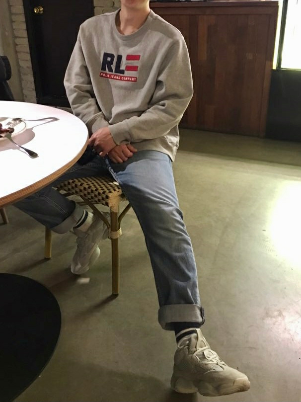 Adidas Yeezy 500 Salt 착용 스타일 - 2