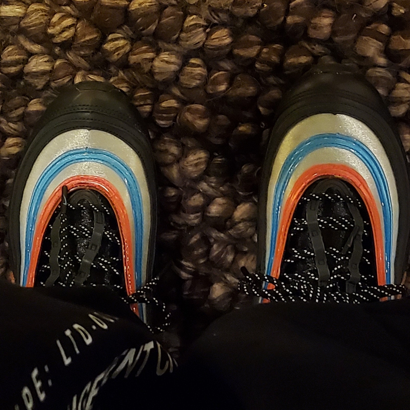 Nike Air Max 97 Neon Seoul 착용 스타일