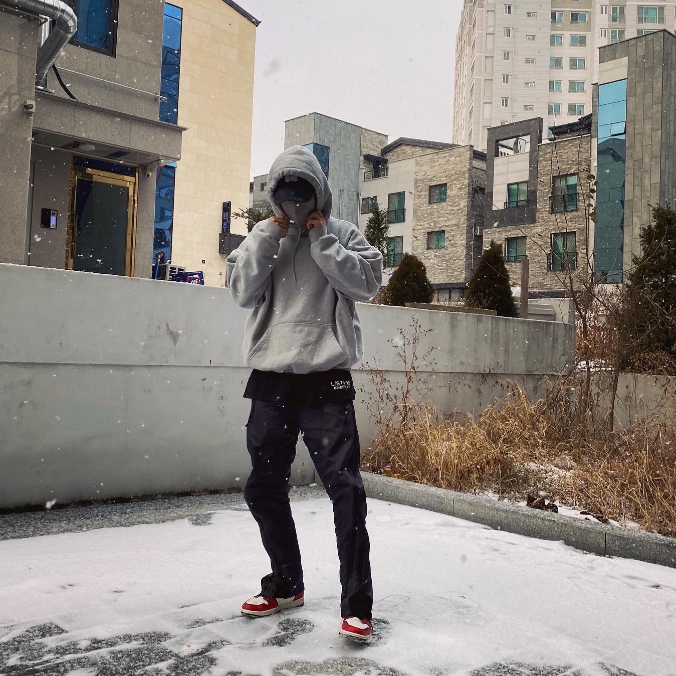 Jordan 1 Retro High OG Defiant SB LA to Chicago 착용 스타일
