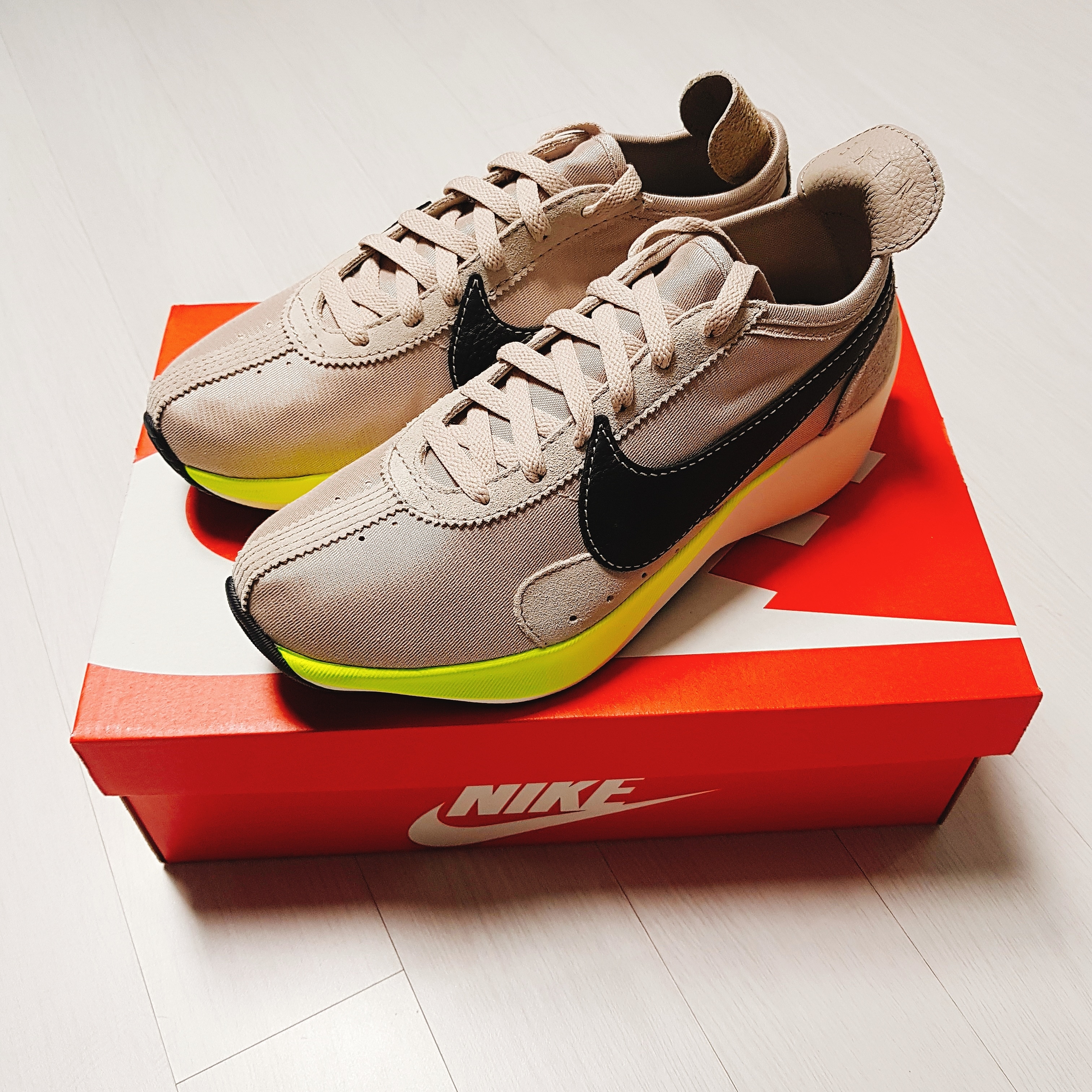 Nike Moon Racer String 착용 스타일