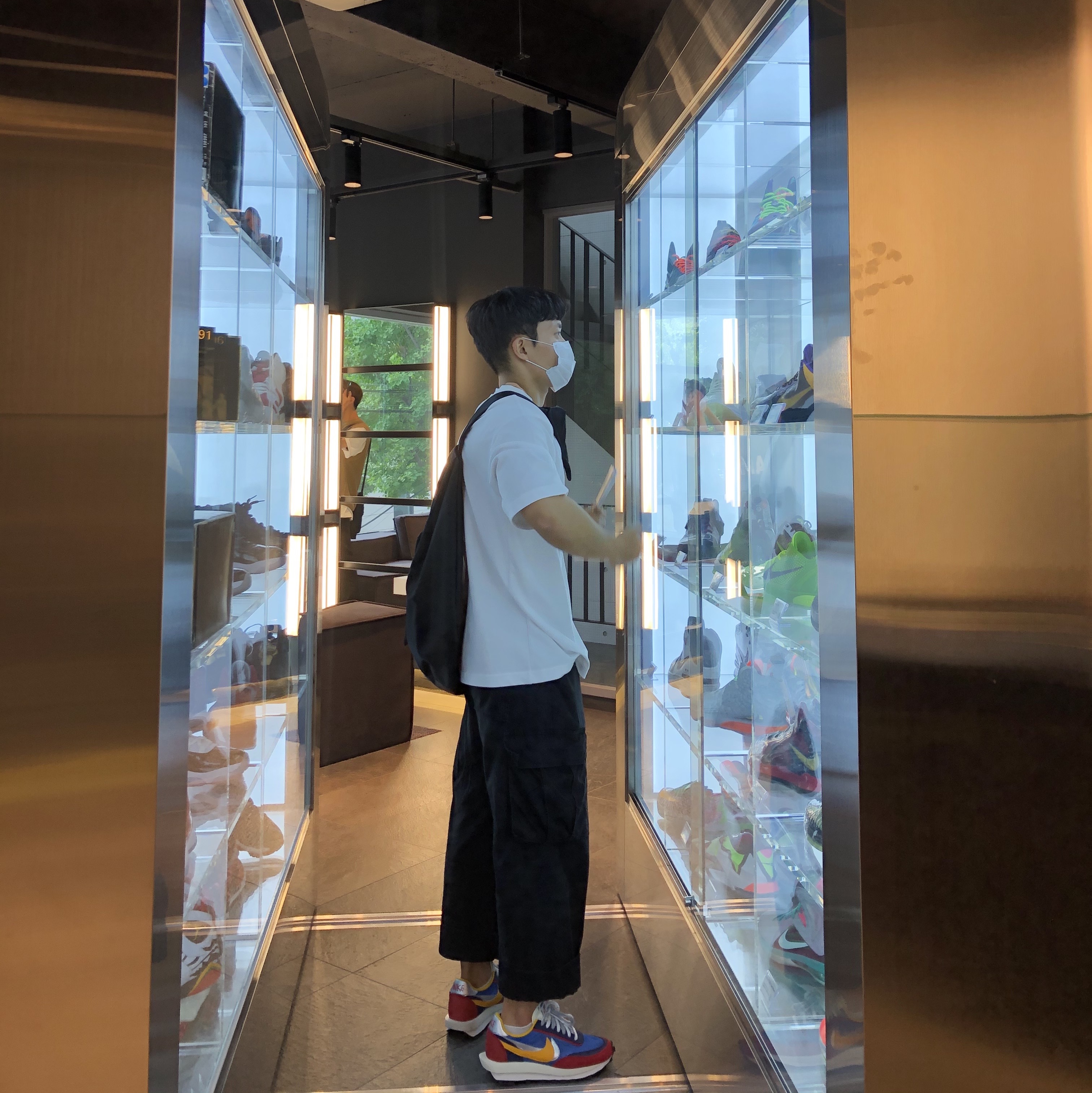 Nike x Sacai LDWaffle Blue Multi 착용 스타일