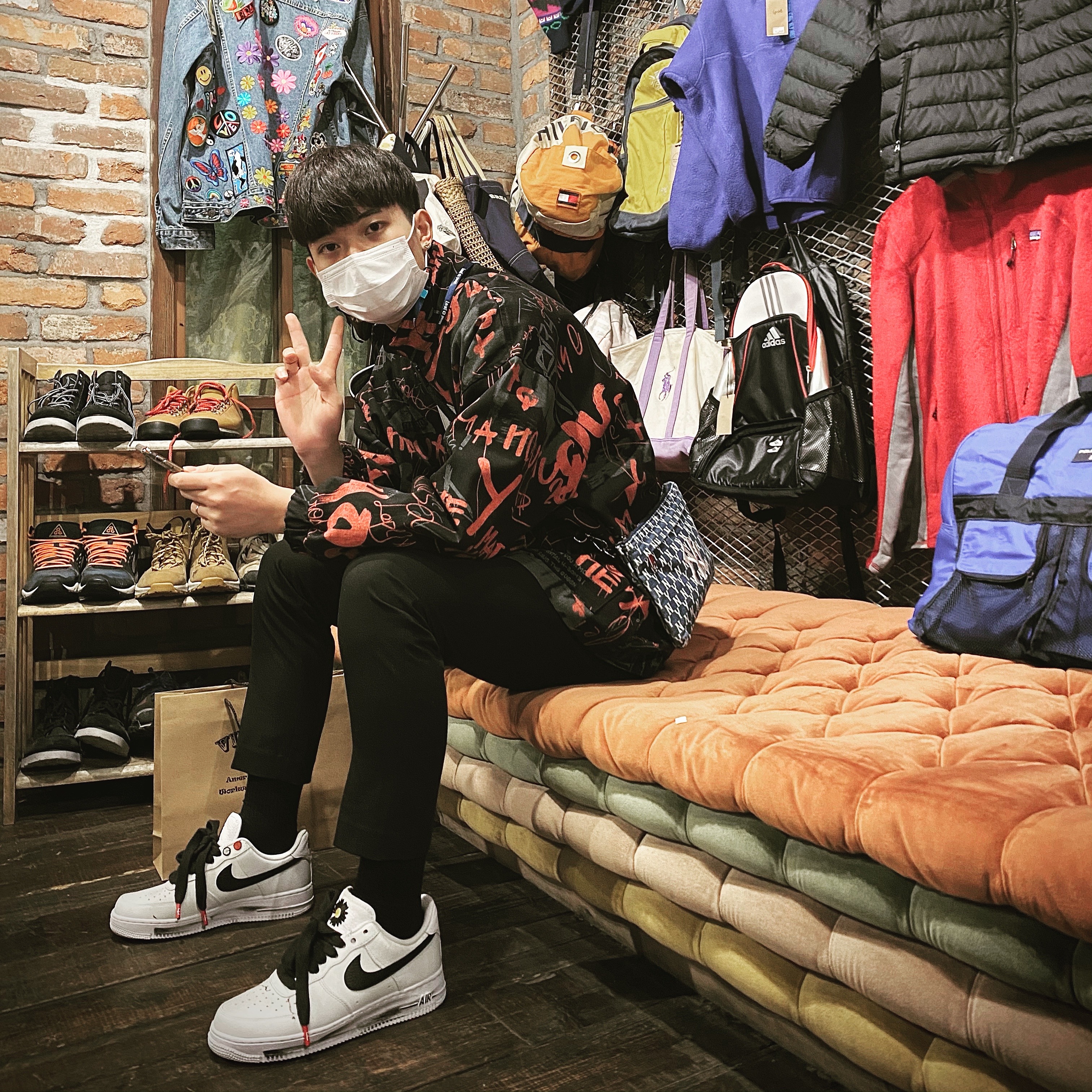 Nike x Peaceminusone Air Force 1 Low Para-Noise 2.0 착용 스타일