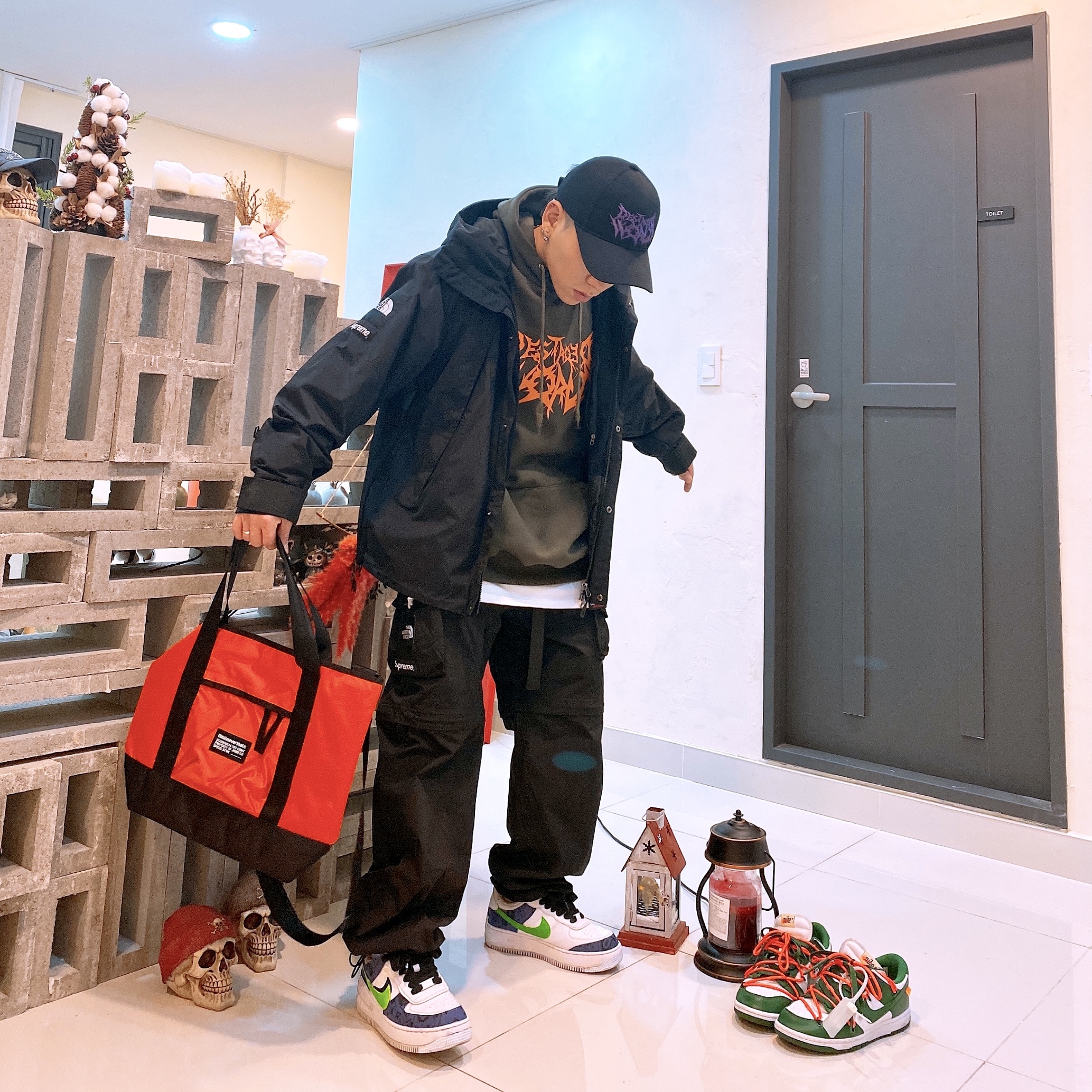 Nike Air Force 1 '07 Low White, Nike x Off-White Dunk Low Pine Green 착용 스타일