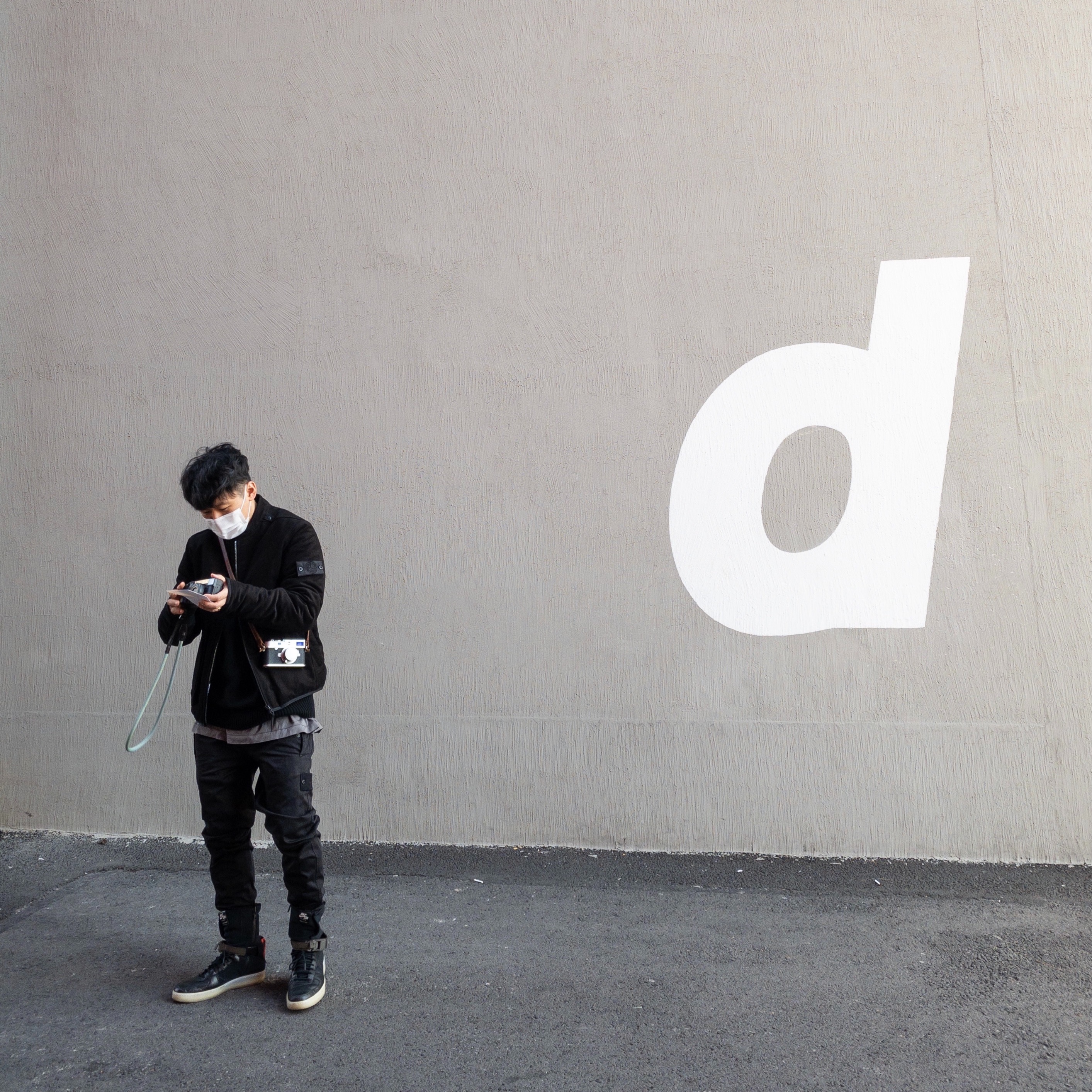 Nike x Acronym Air Force 1 Downtown High SP Black Crimson 착용 스타일