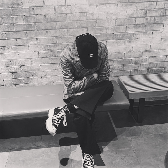 Converse x JW Anderson Run Star Hike Hi Black 착용 스타일