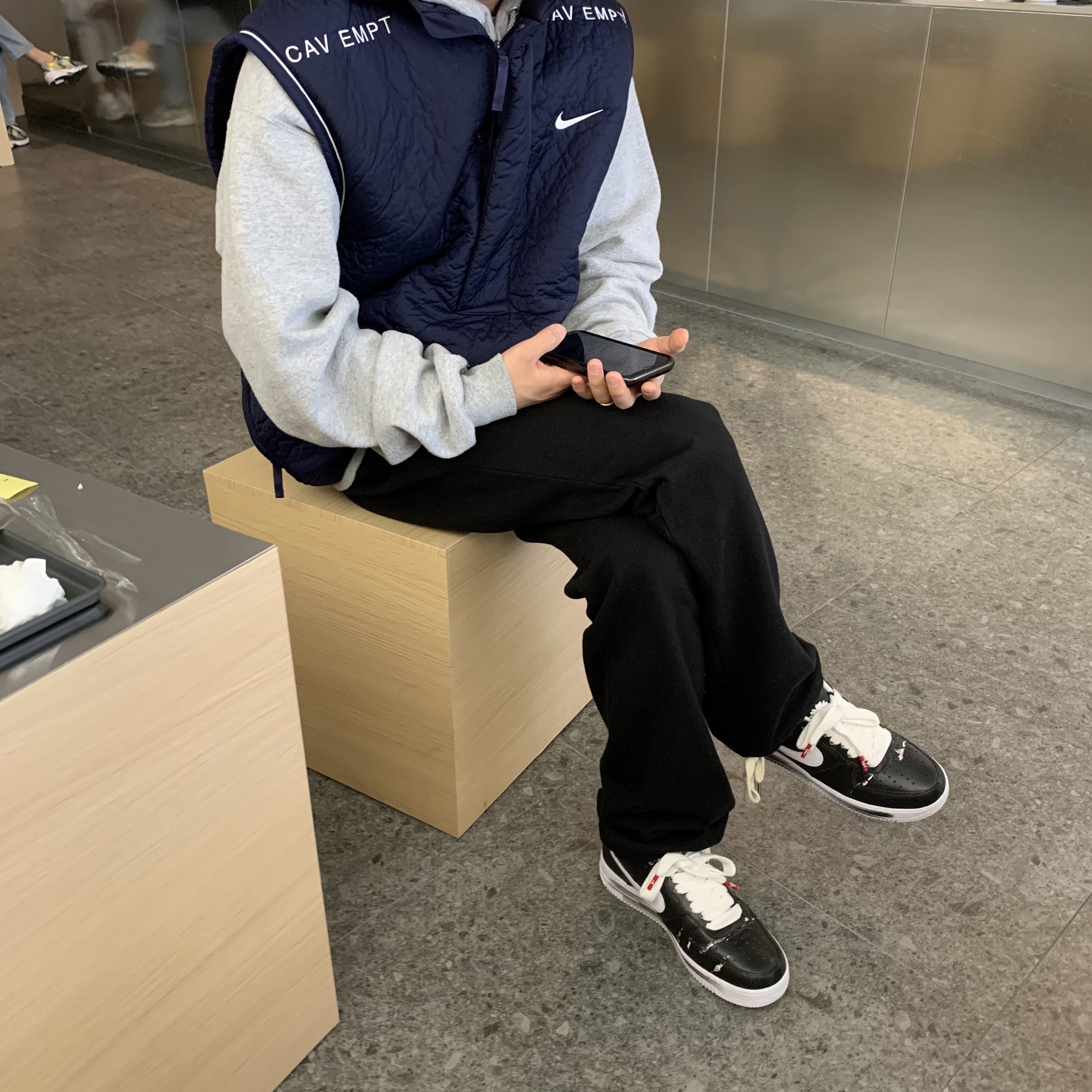 Nike x Peaceminusone Air Force 1 Low Para-Noise 착용 스타일