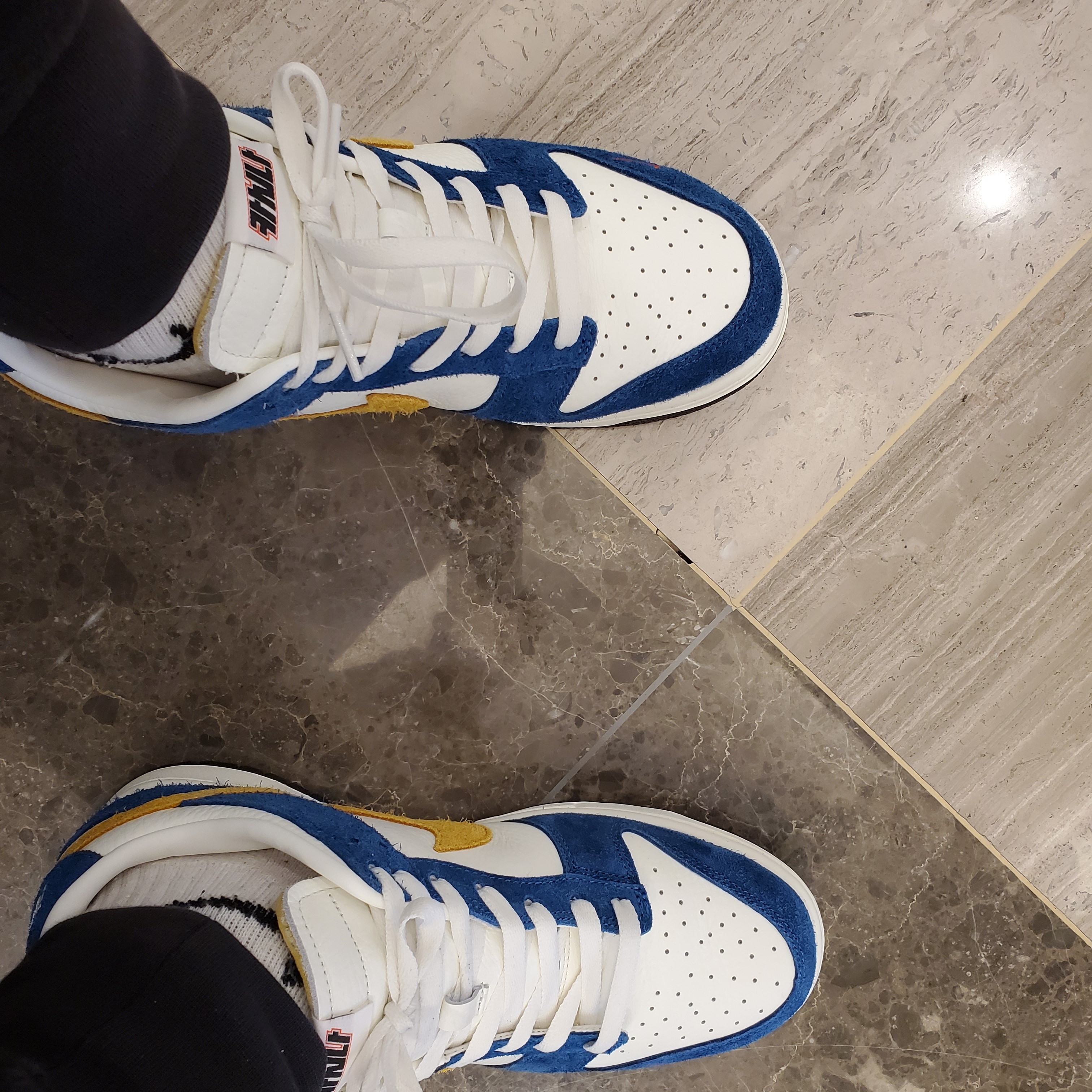 Nike x Kasina Dunk Low 80's Bus 착용 스타일 - 1