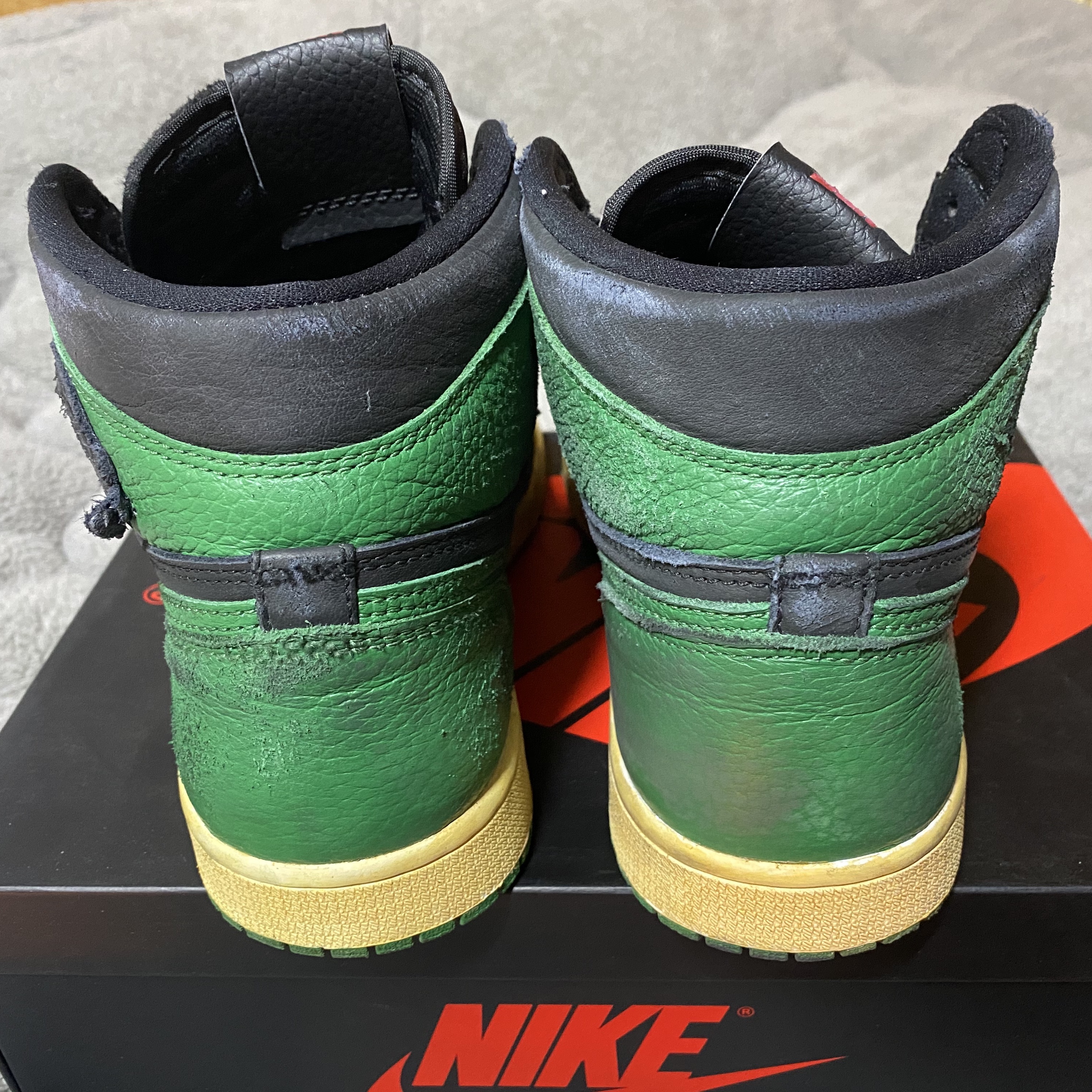 Jordan 1 Retro High OG Pine Green Black 착용 스타일 - 4