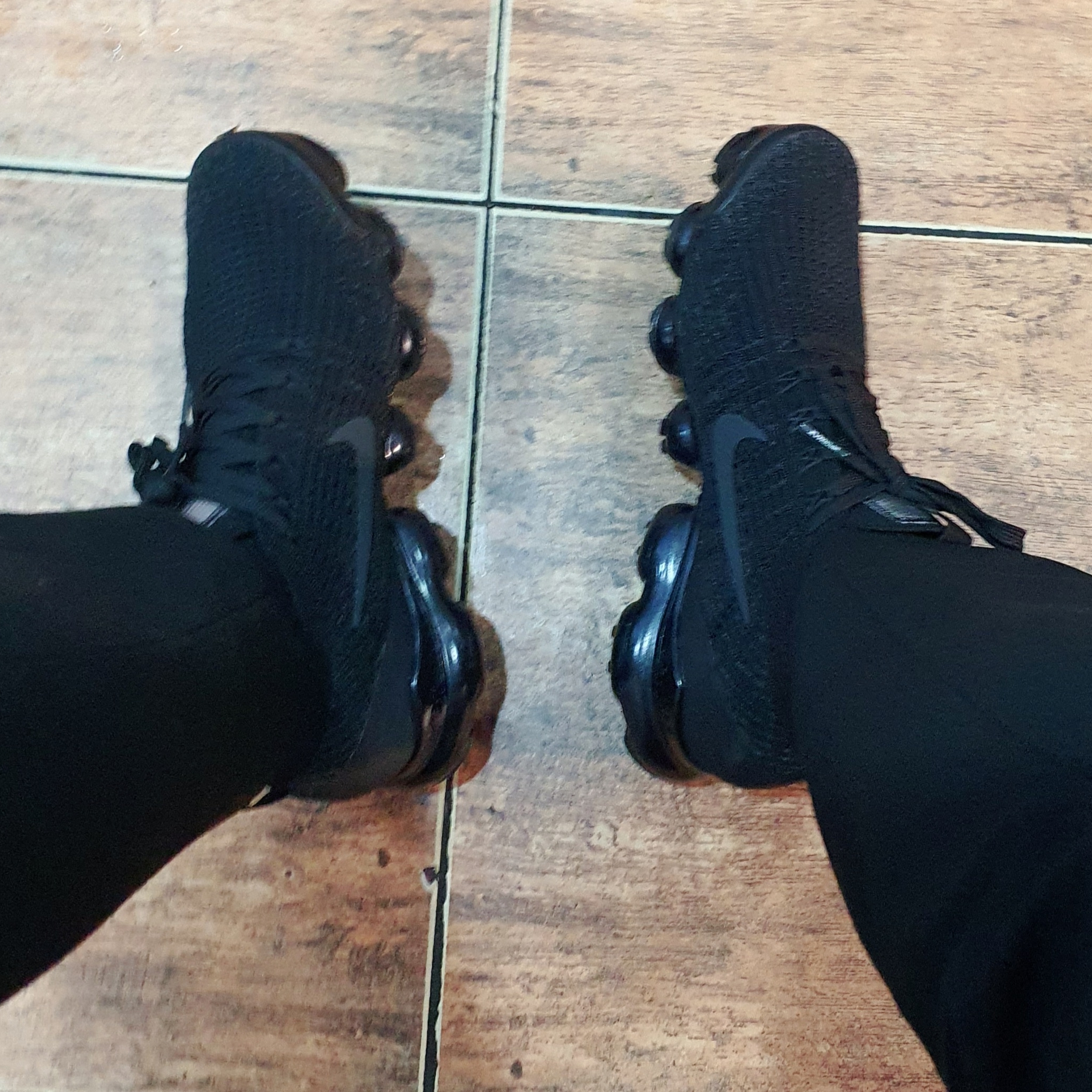 Nike Air VaporMax Flyknit 3.0 Triple Black 착용 스타일