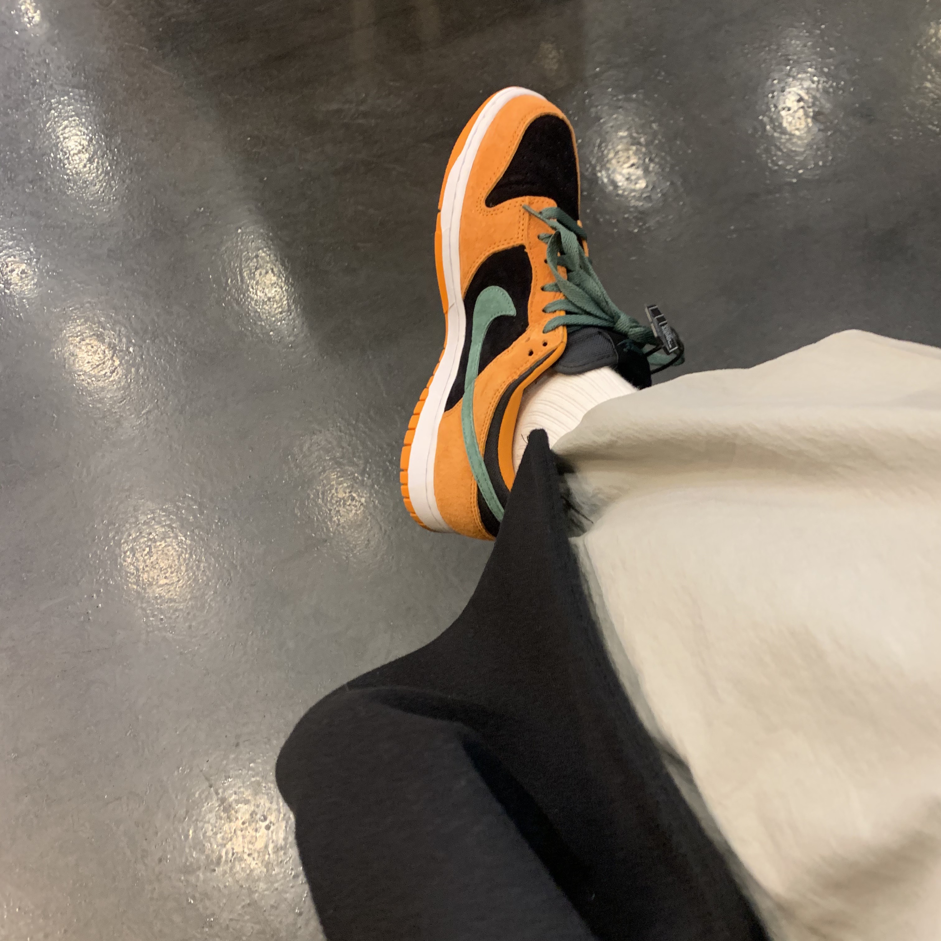 Nike Dunk Low SP Ceramic 착용 스타일