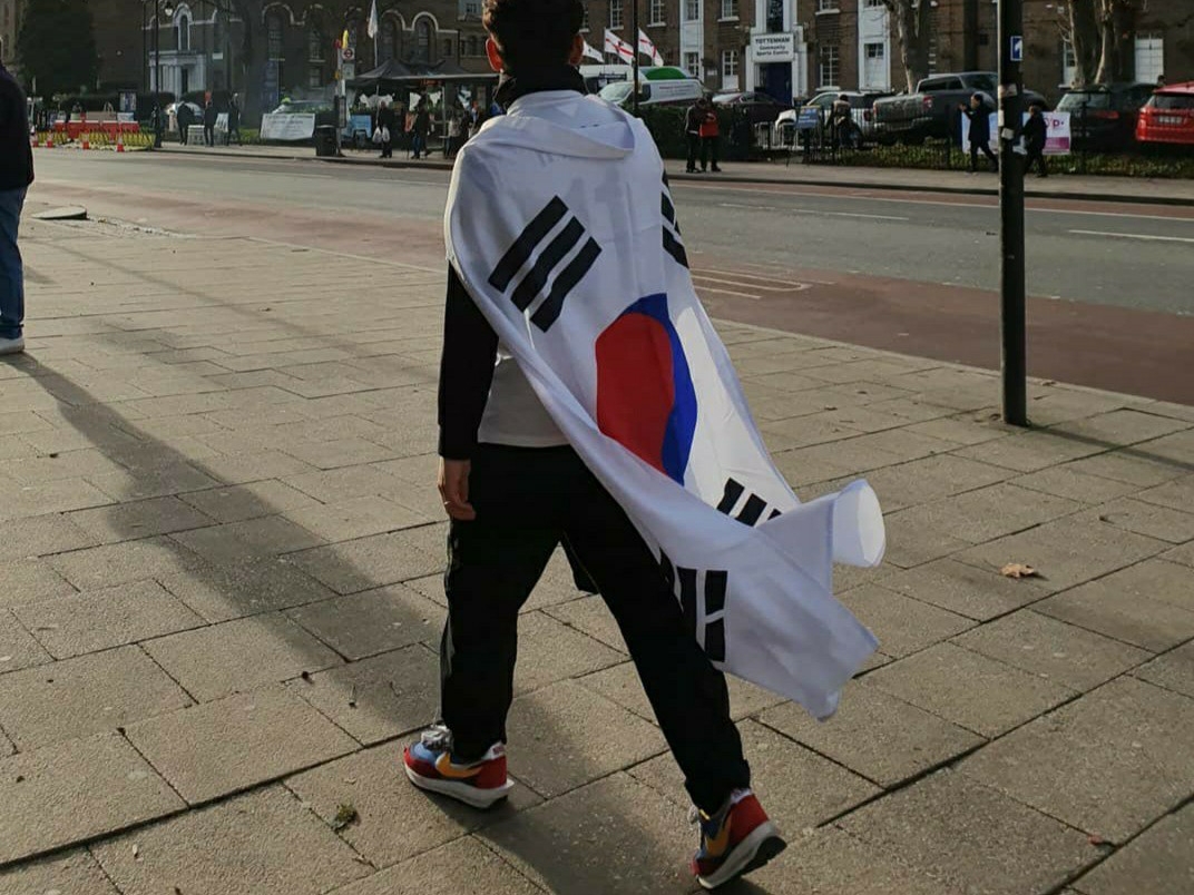 Nike x Sacai LDWaffle Blue Multi 착용 스타일