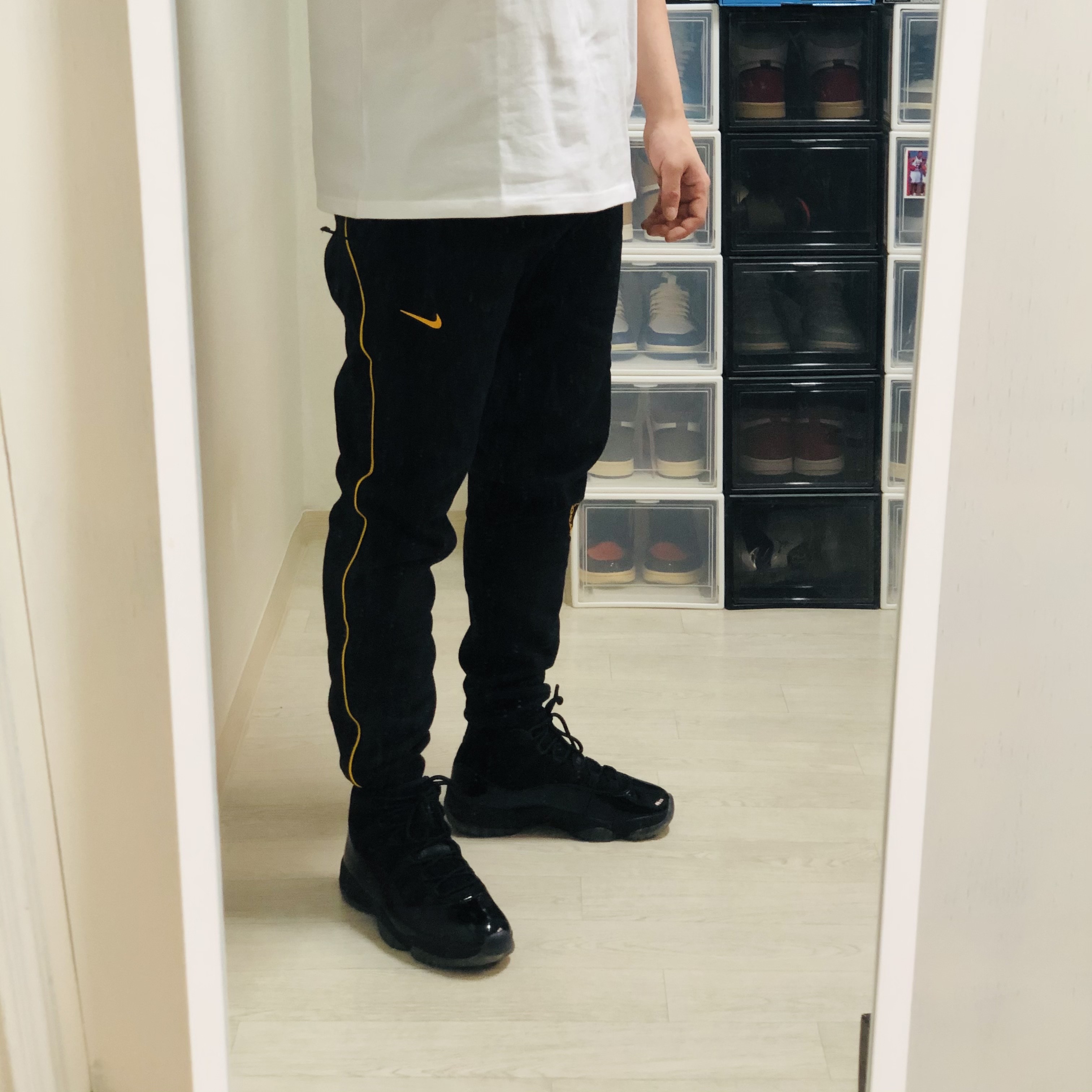 Nike x Drake Nocta Fleece Pants Black - Asia, Jordan 11 Retro Cap and Gown 착용 스타일