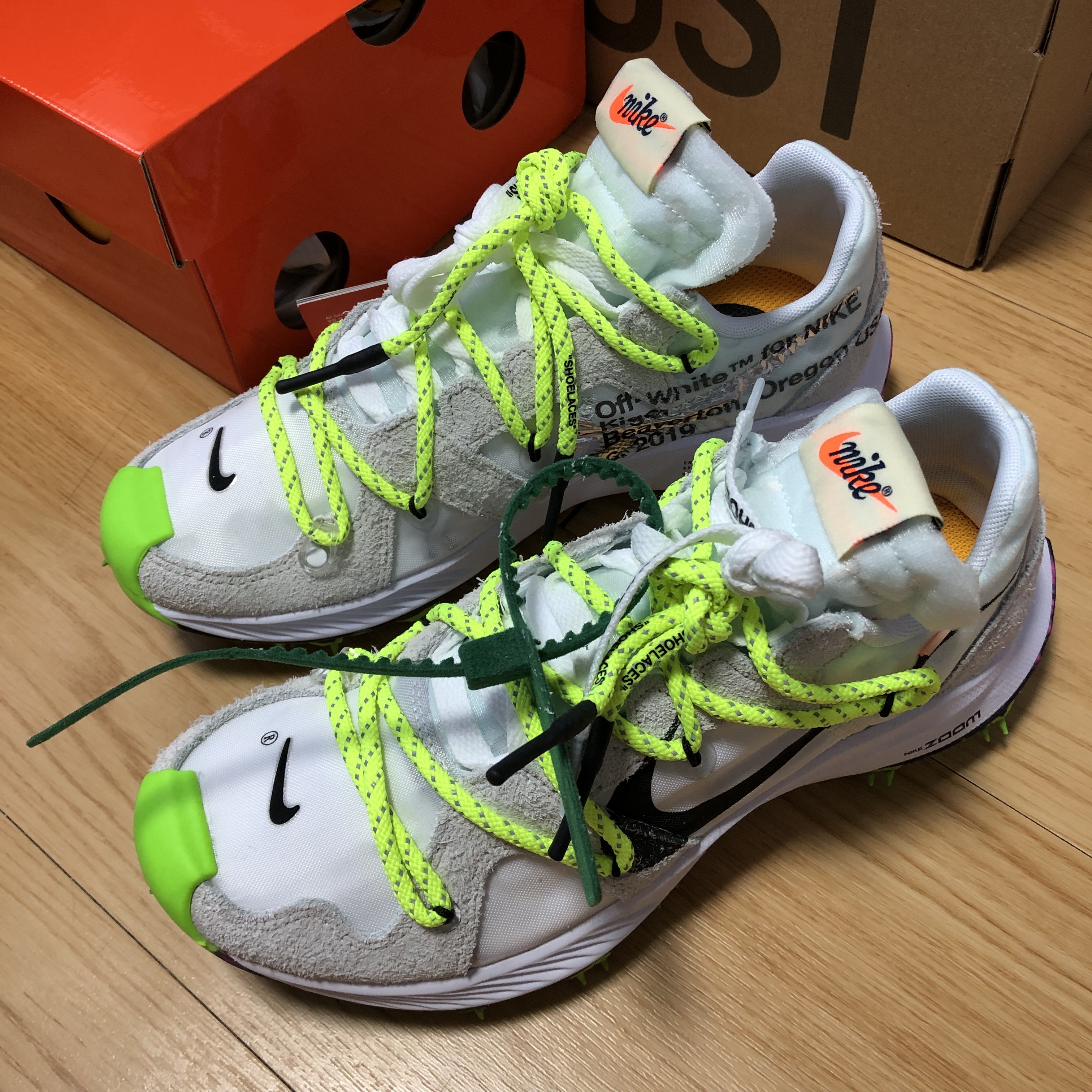 (W) Nike x Off-White Zoom Terra Kiger 5 White 착용 스타일 - 1