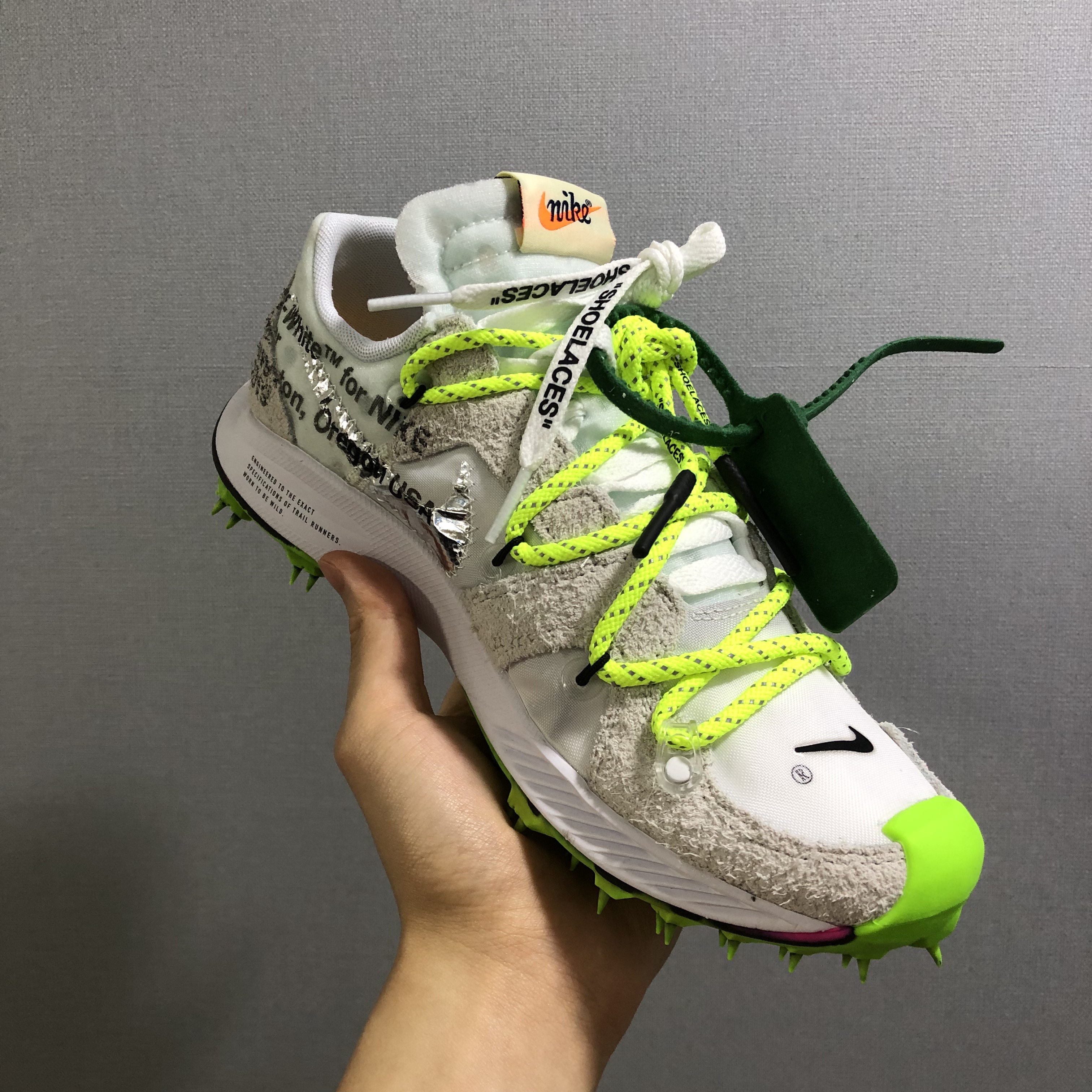 (W) Nike x Off-White Zoom Terra Kiger 5 White 착용 스타일 - 2