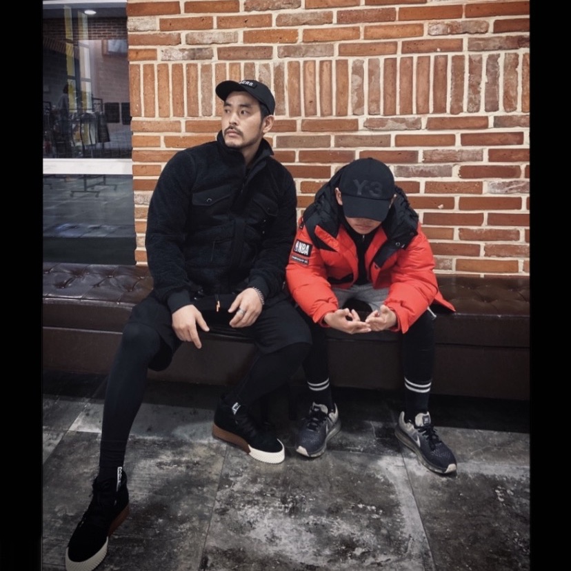 Adidas x Alexander Wang Skate Super Core Black 착용 스타일