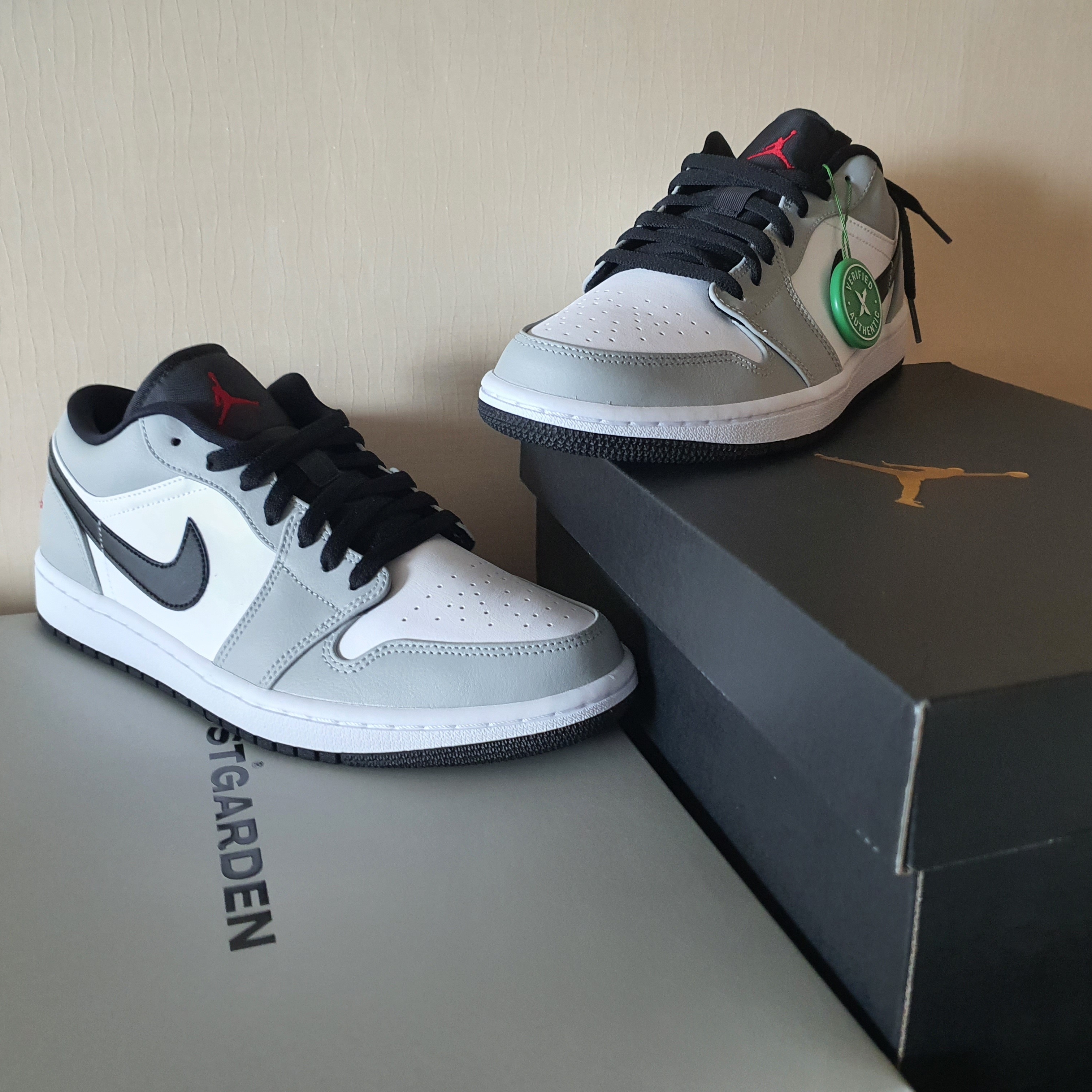 Jordan 1 Low Light Smoke Grey 착용 스타일 - 2