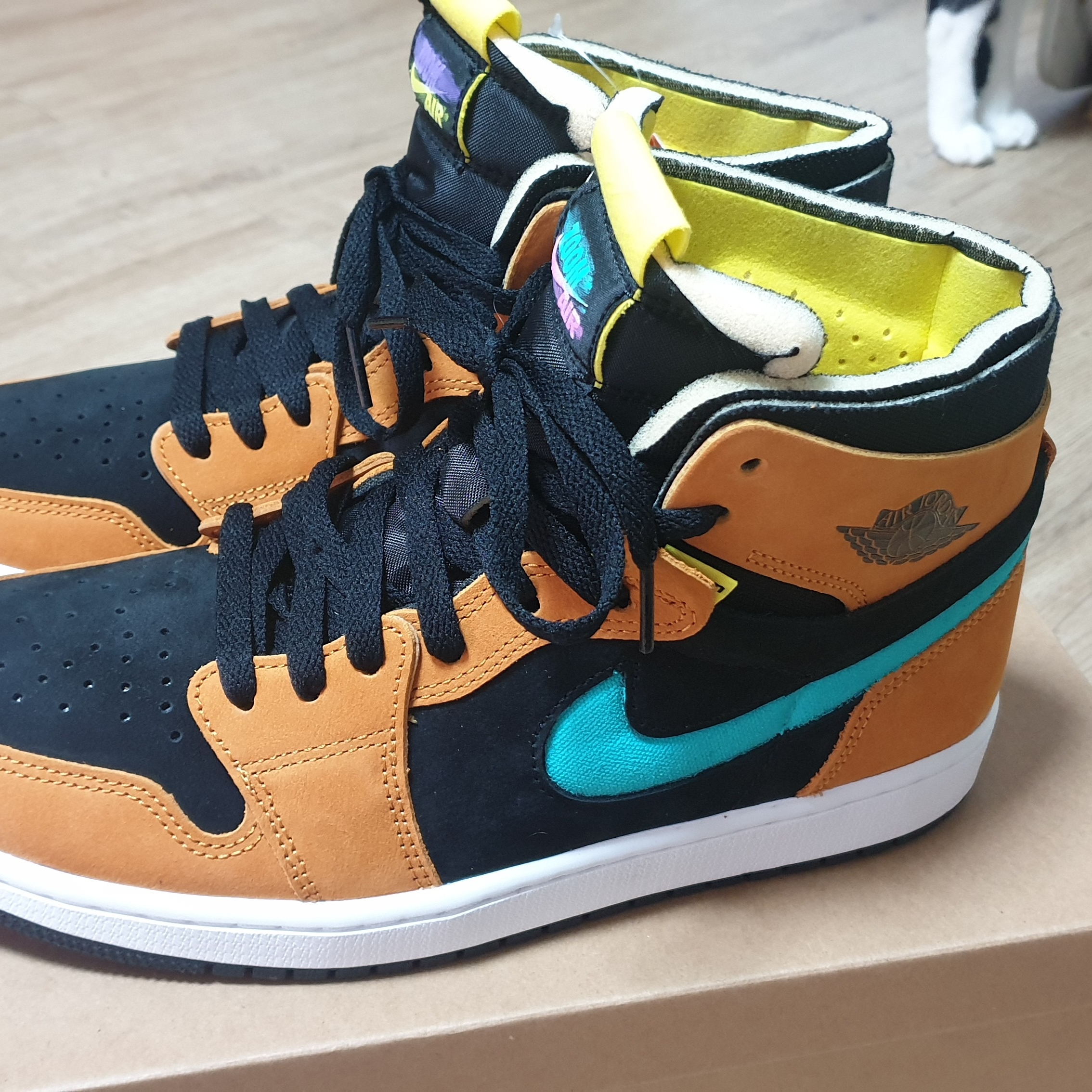 Jordan 1 Zoom Air CMFT Monarch Orange 착용 스타일 - 2