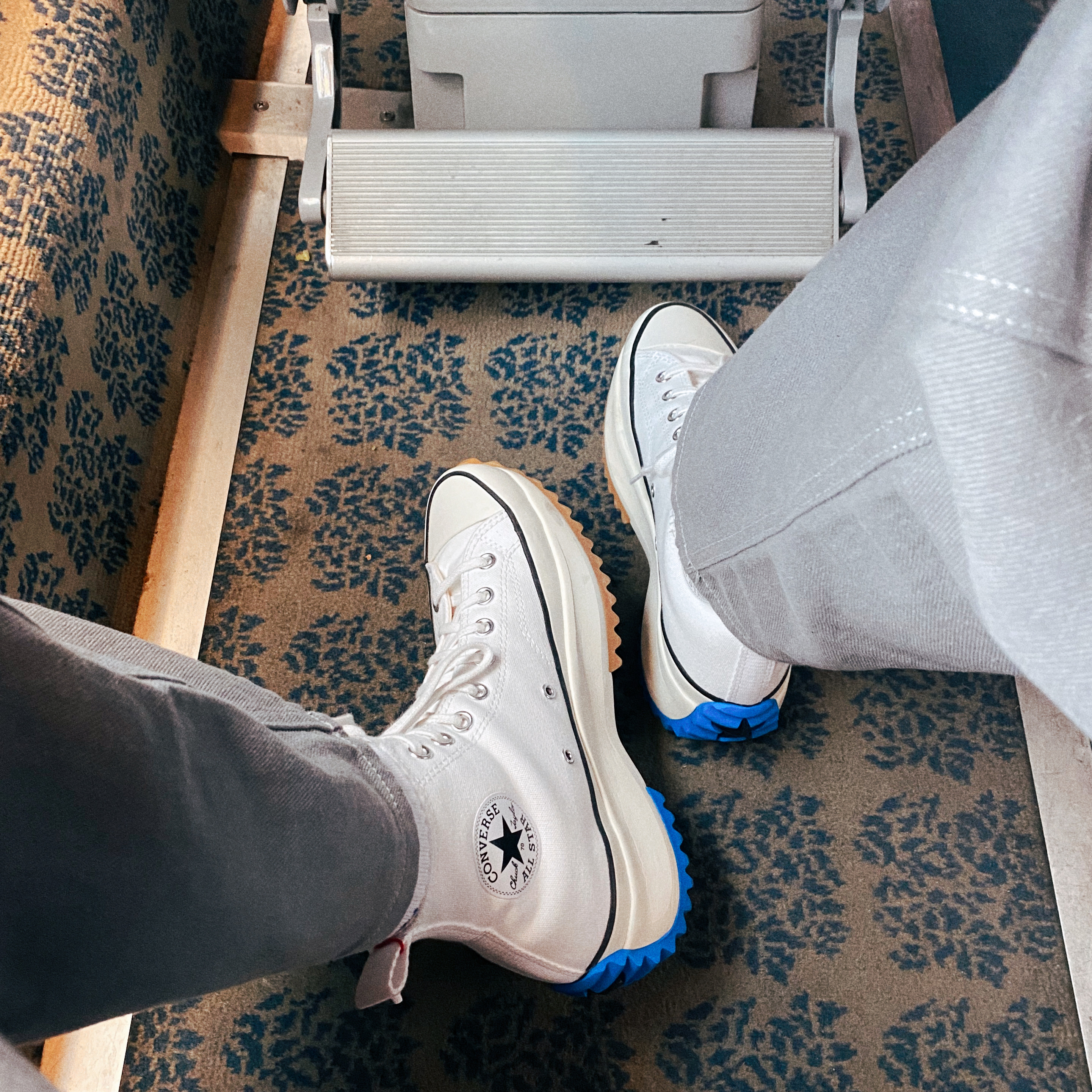 Converse x JW Anderson Run Star Hike Hi White 착용 스타일