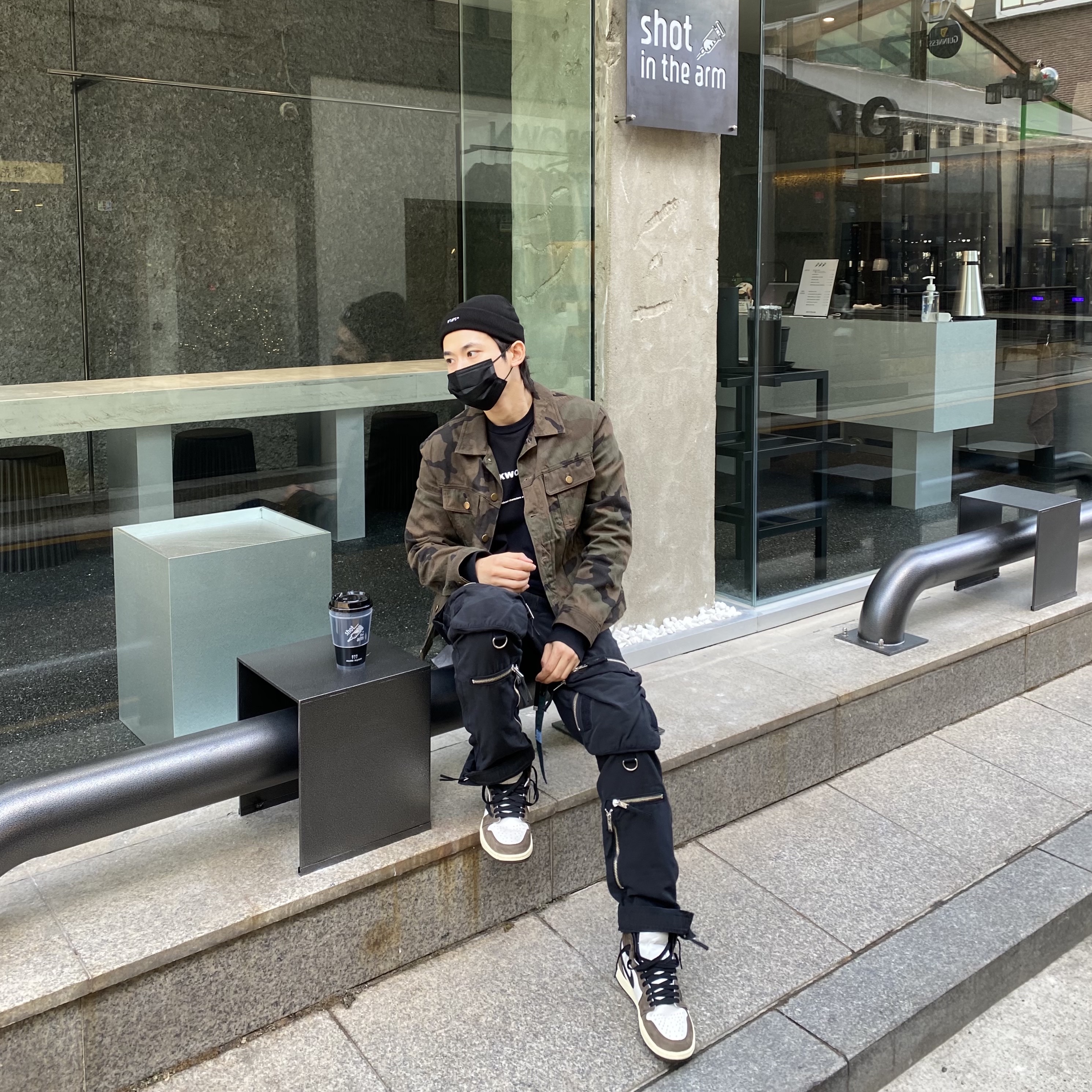 Jordan 1 x Travis Scott Retro High OG SP Mocha 착용 스타일