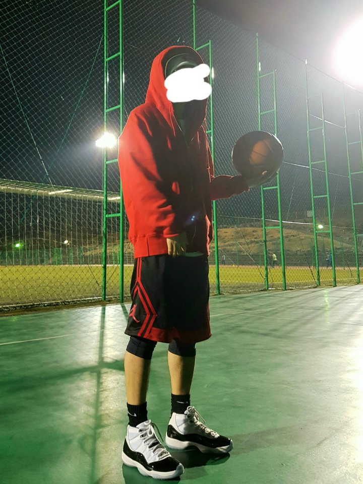 Jordan 11 Retro Concord 2018 착용 스타일