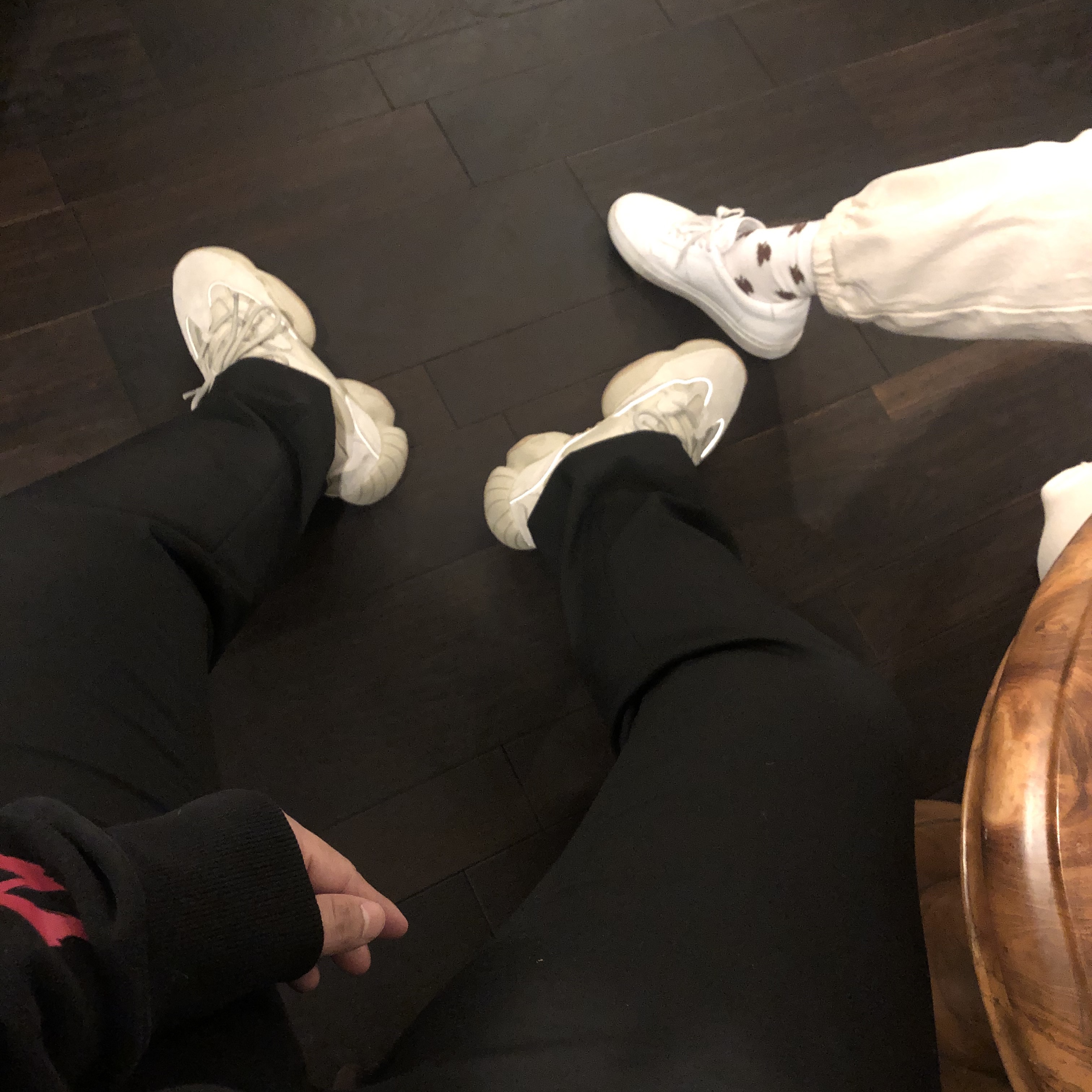 Adidas Yeezy 500 Stone, (W) Common Projects Original Achilles Low White 착용 스타일