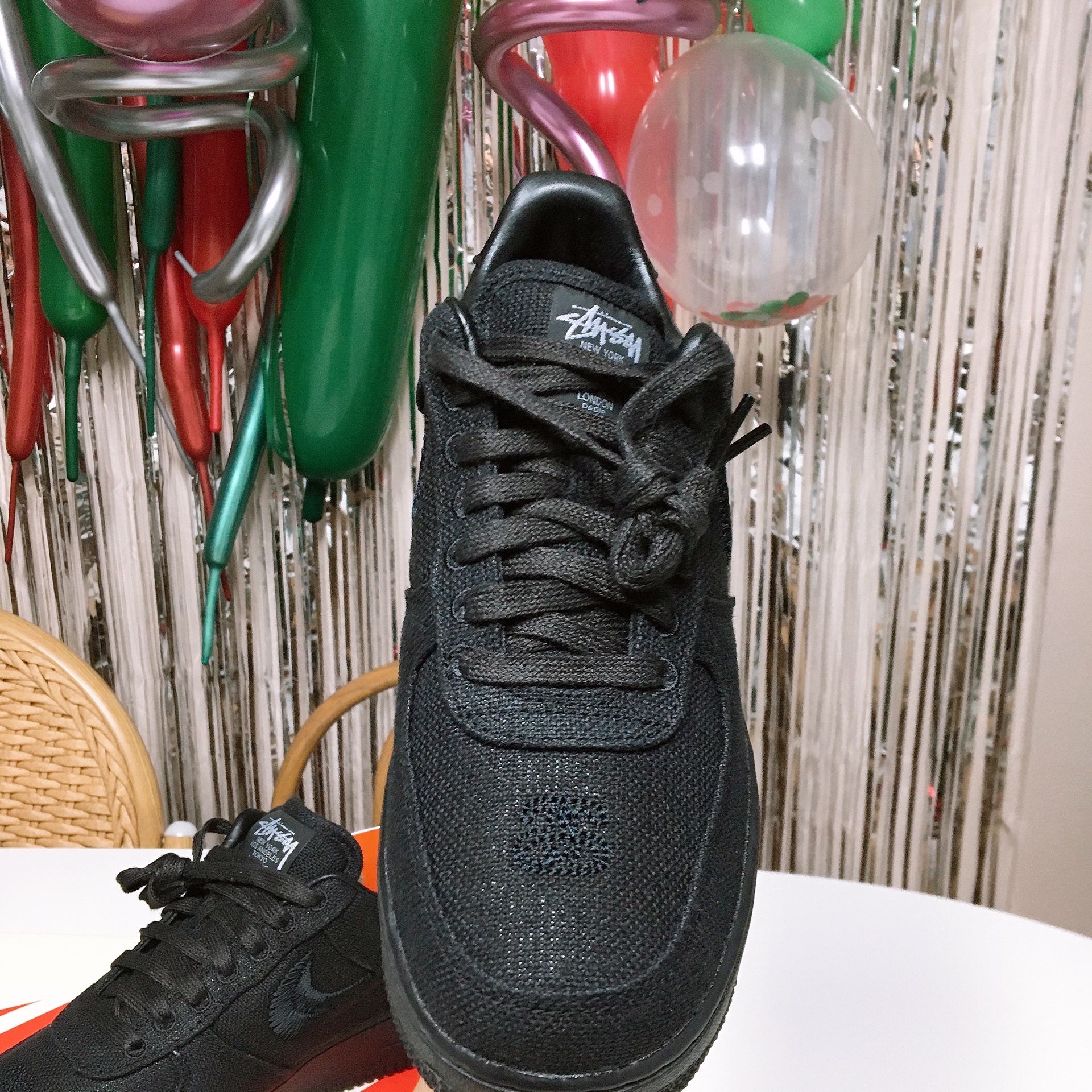 Nike x Stussy Air Force 1 Low Triple Black 착용 스타일 - 3