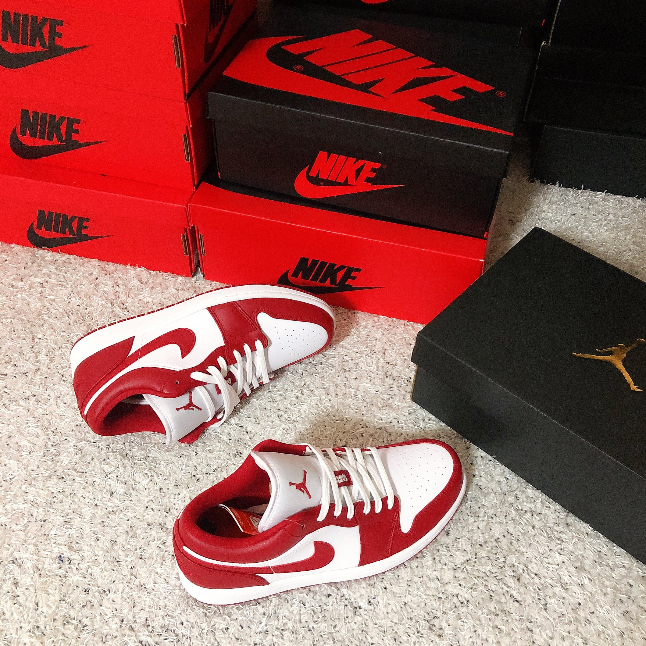 (GS) Jordan 1 Low Gym Red White 착용 스타일