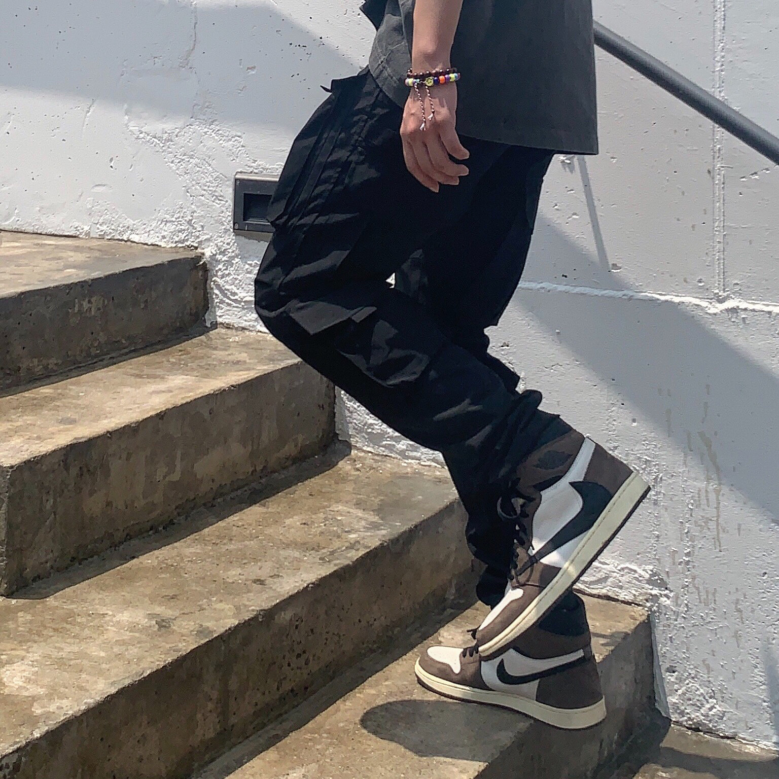 Jordan 1 x Travis Scott Retro High OG SP Mocha 착용 스타일