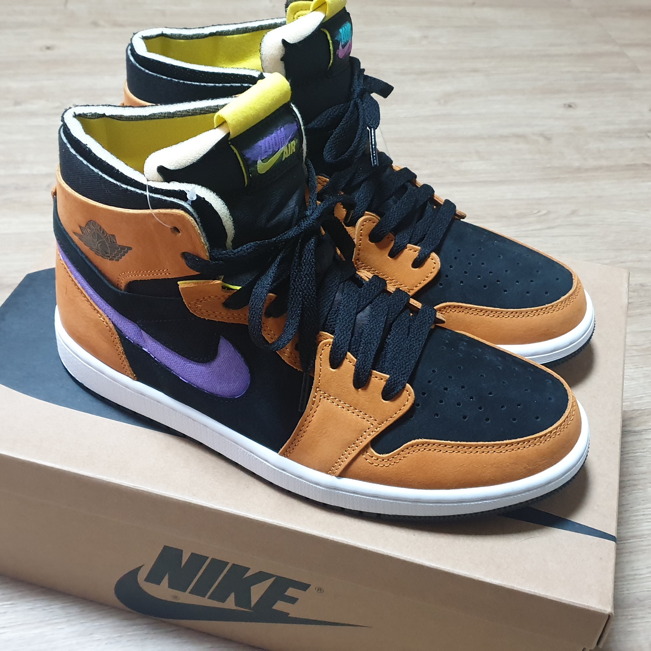 Jordan 1 Zoom Air CMFT Monarch Orange 착용 스타일 - 3