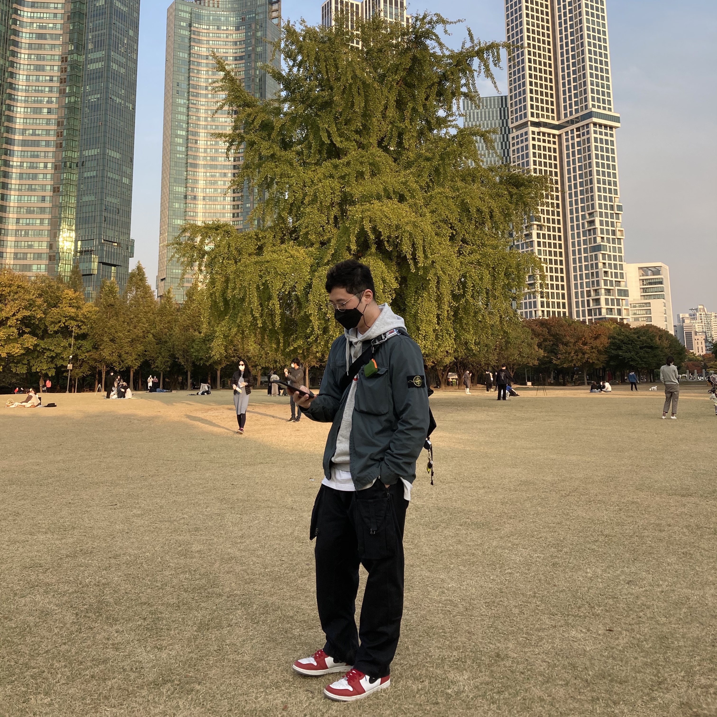 Jordan 1 Retro High Spider-Man Origin Story 착용 스타일 - 3