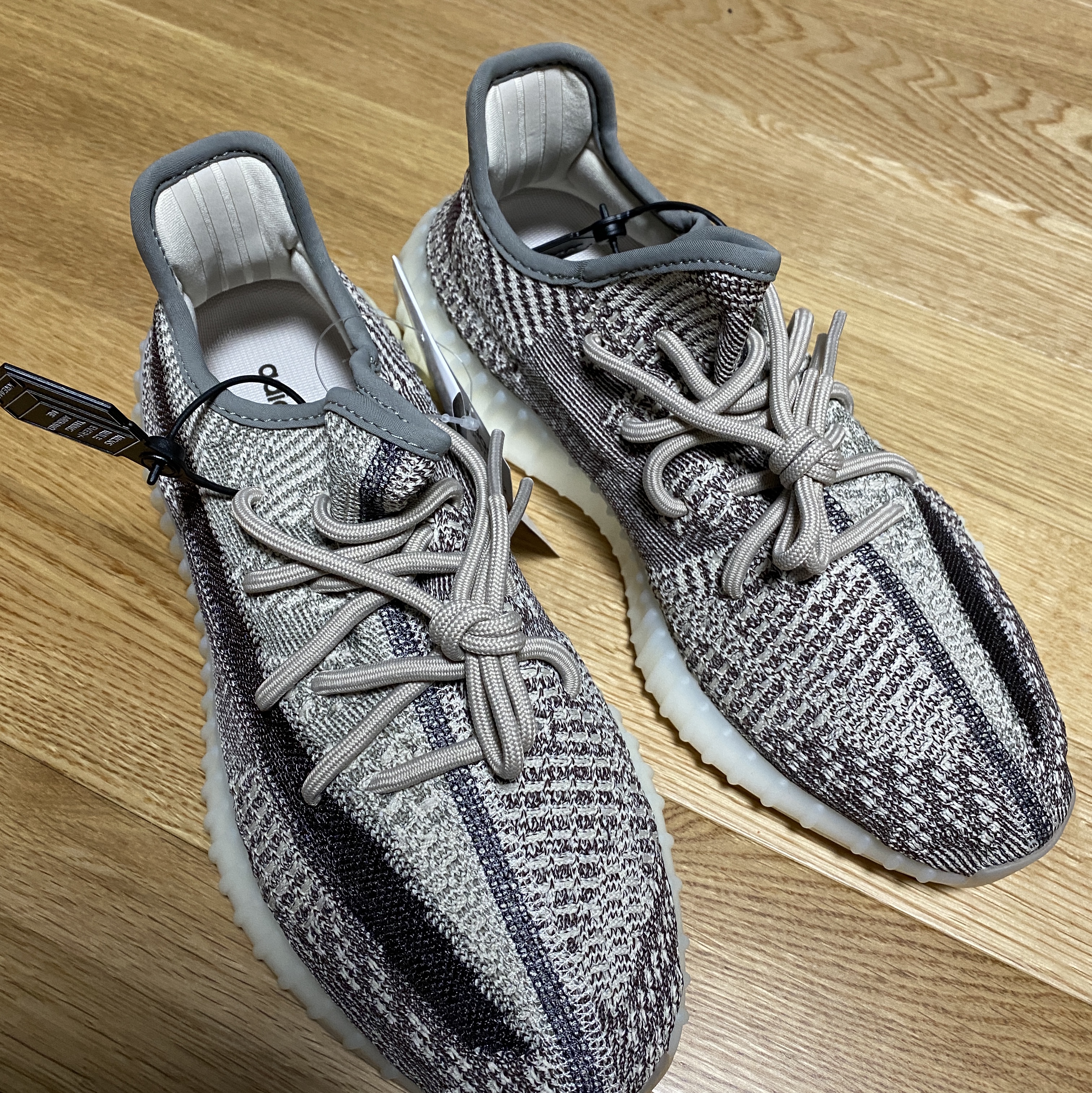 Adidas Yeezy Boost 350 V2 Zyon 착용 스타일