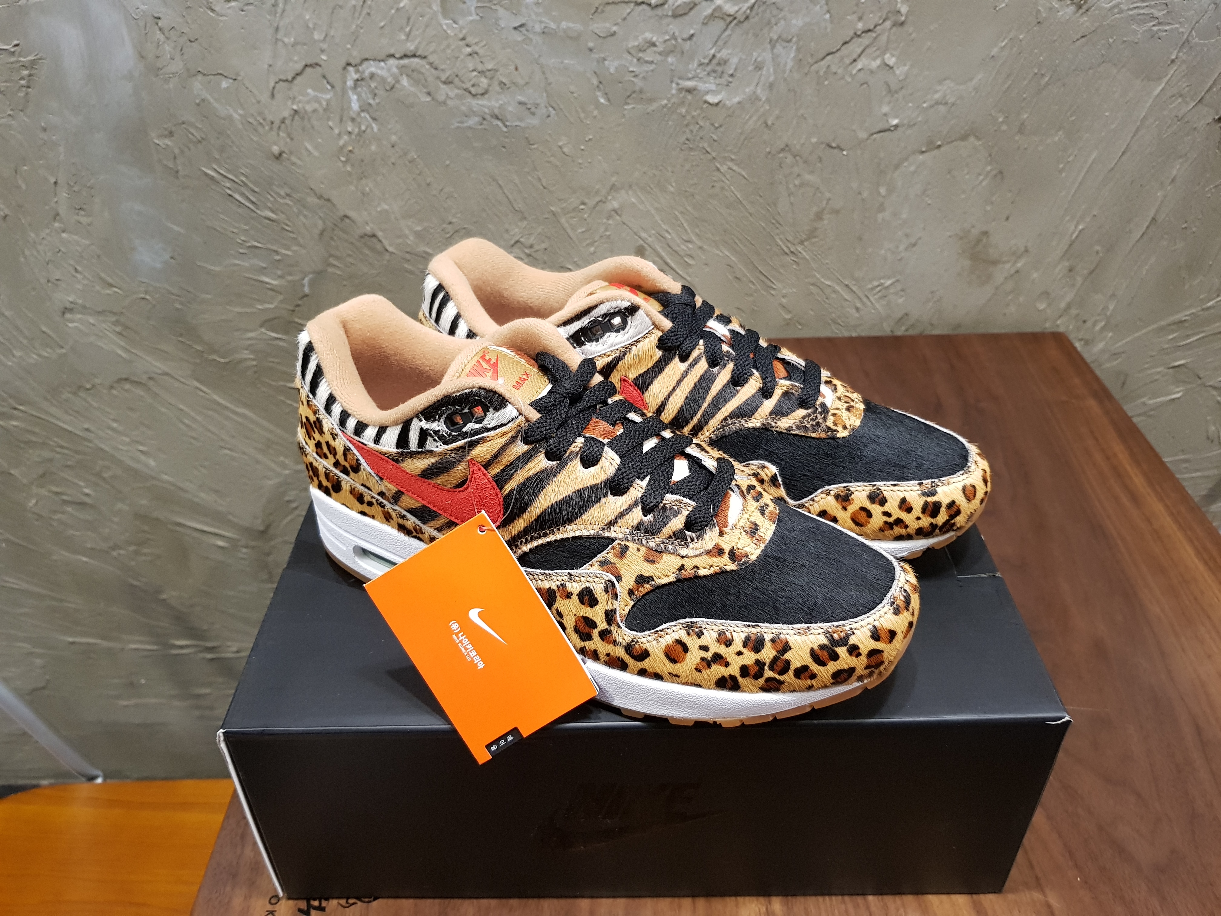 Nike x Atmos Air Max 1 Animal Pack 2.0 착용 스타일 - 2