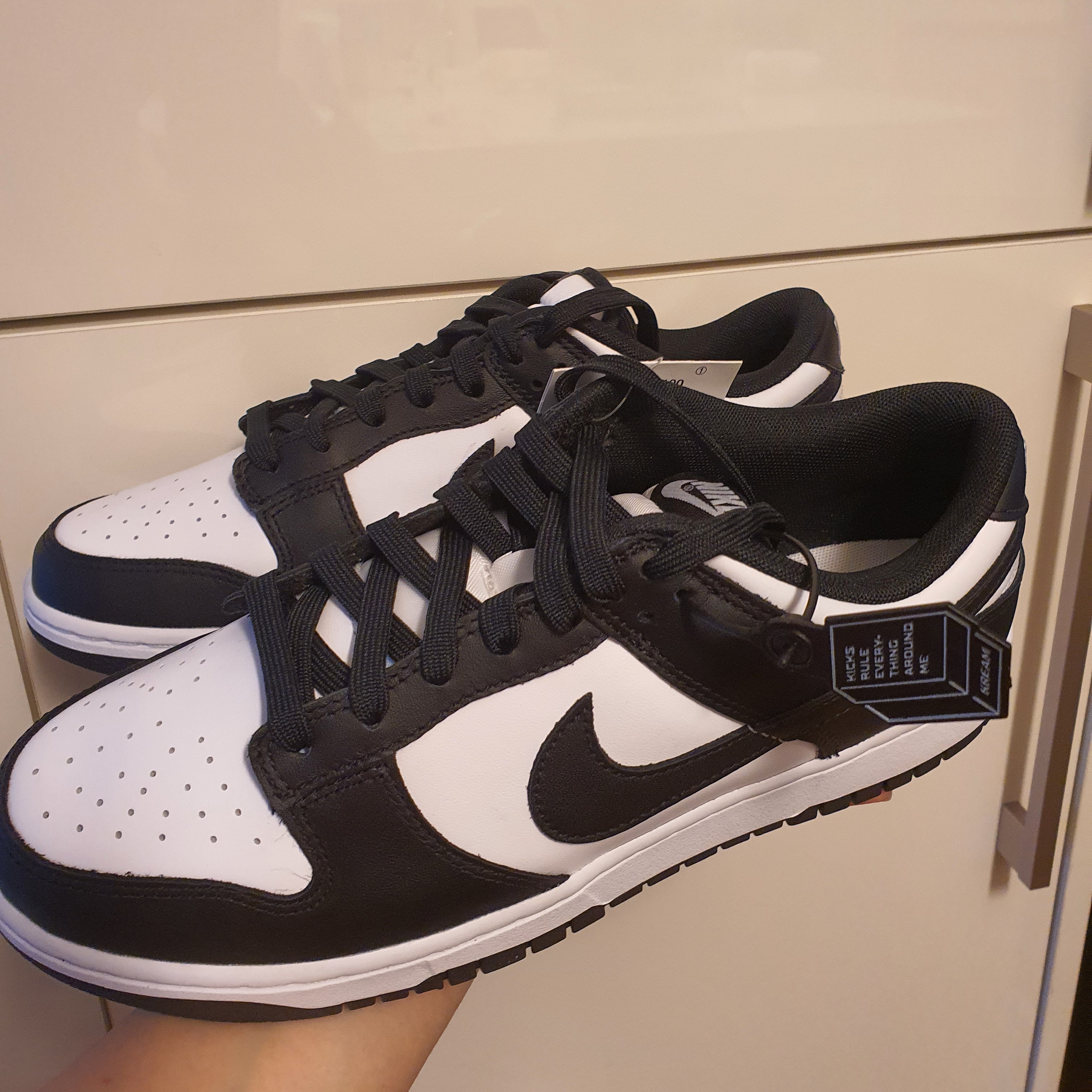 Nike Dunk Low Retro Black 착용 스타일