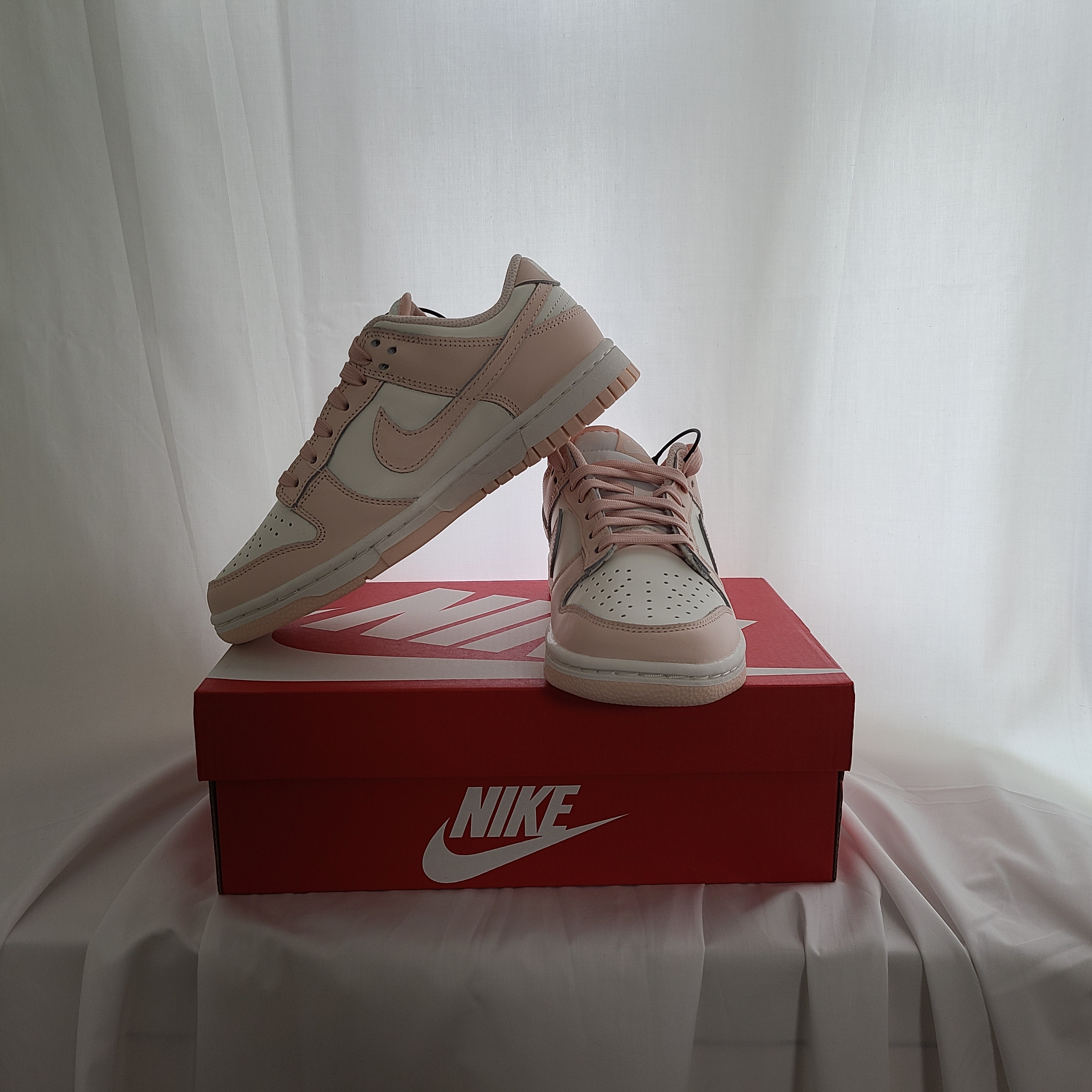 (W) Nike Dunk Low Orange Pearl 착용 스타일 - 1