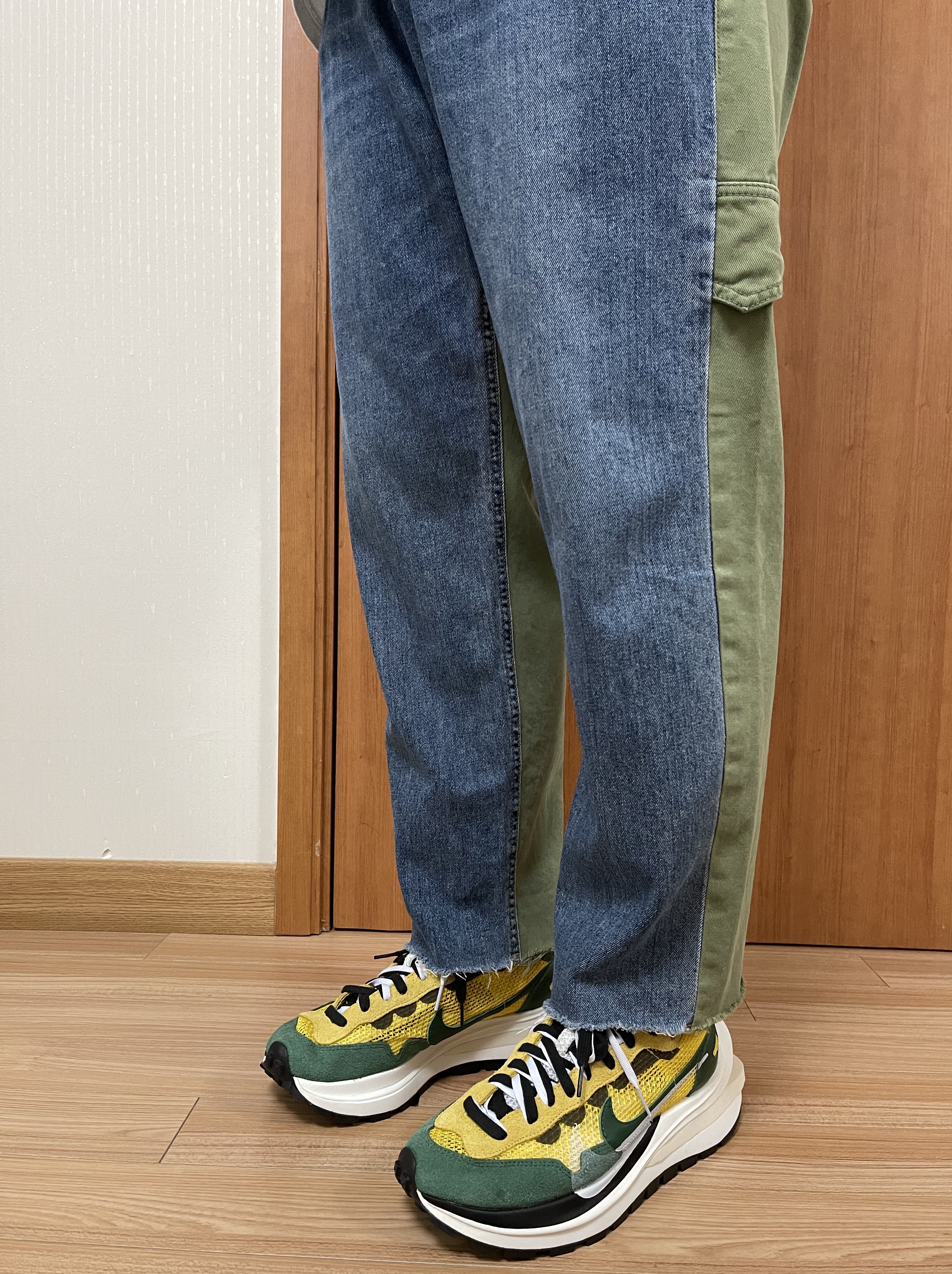 Nike x Sacai VaporWaffle Tour Yellow & Gorge Green Sail 착용 스타일 - 1