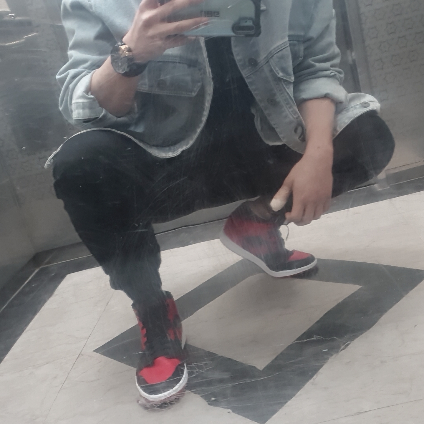 Jordan 1 Mid Bred Banned 2020 착용 스타일