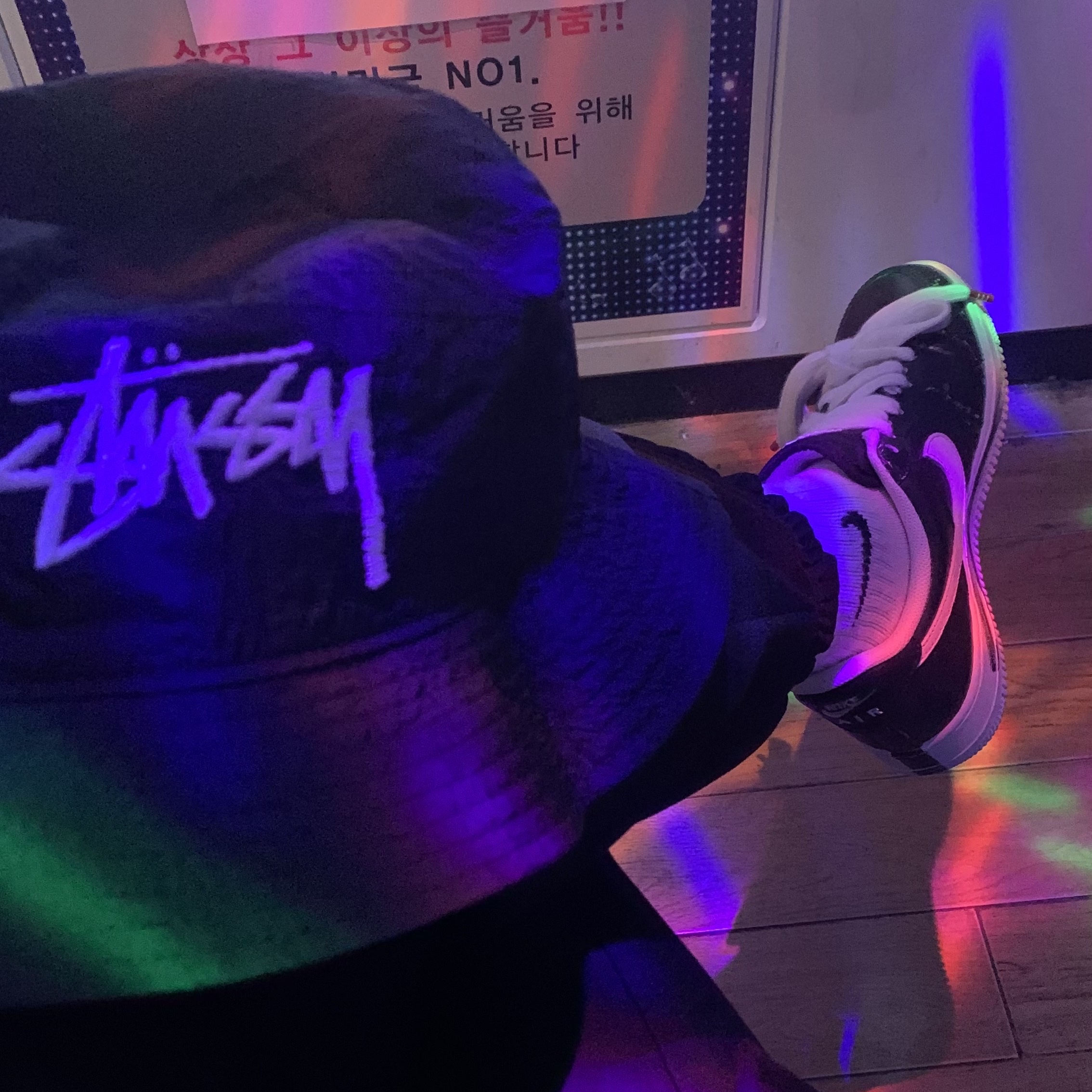 Nike x Peaceminusone Air Force 1 Low Para-Noise, Nike x Stussy Bucket Hat Black 착용 스타일